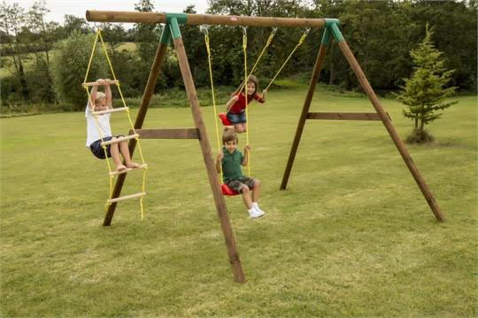 1 x Plum Double Swing with Glider Wooden Garden Swing Set. RRP £249.99. A fabulous swing set for