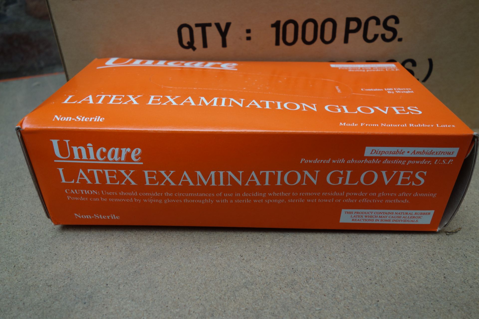 100 boxes of 100 Unicare Latex Powdered Examination Gloves - Non-Sterile - Size: Extra Small - Total - Image 2 of 2