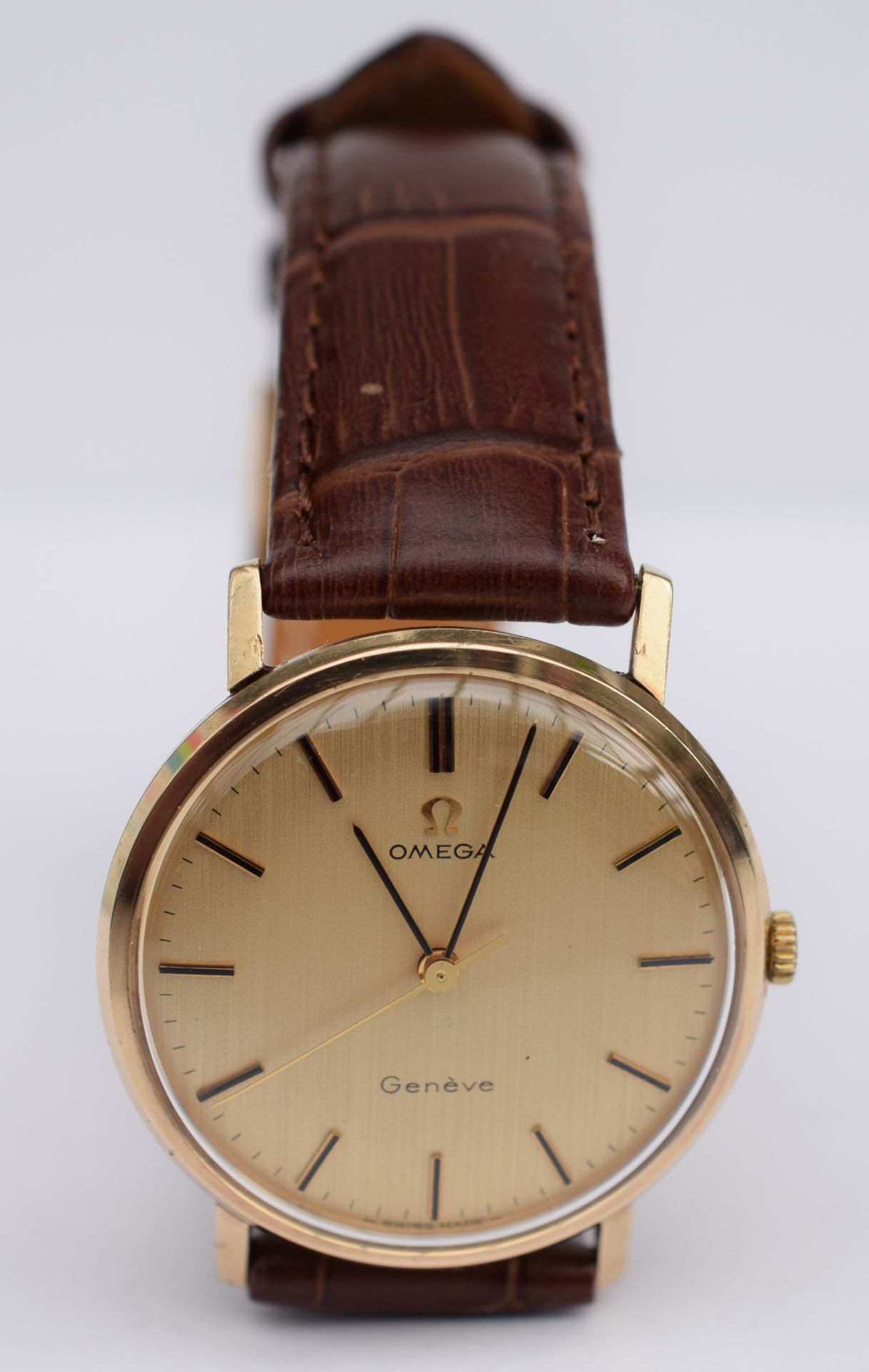 Omega Geneve 9ct Solid Gold 601 calibre Gentleman's Wristwatch