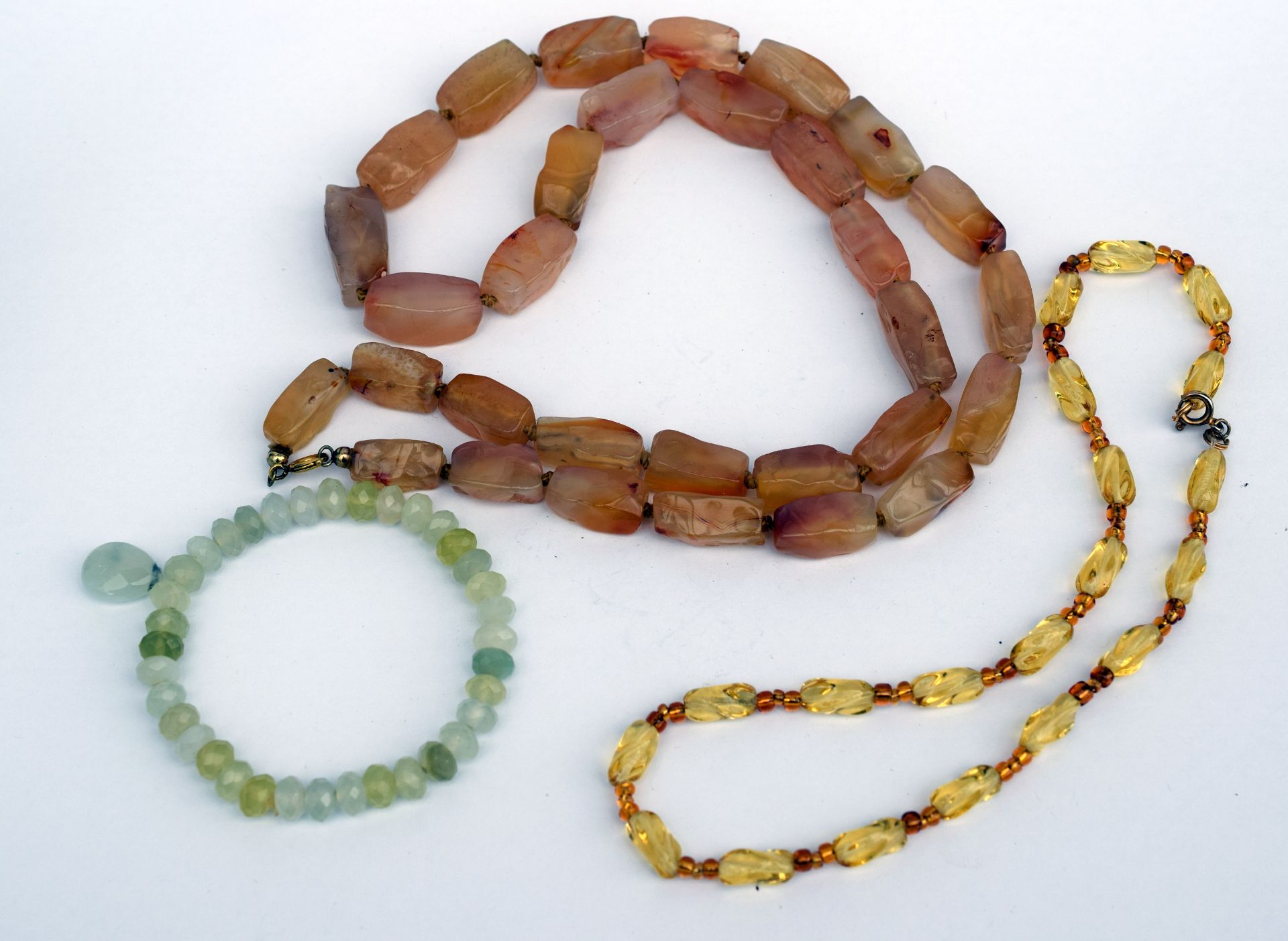 2 Oriental Necklaces and 1 Bracelet In Glass Quartz And Possibly Jade