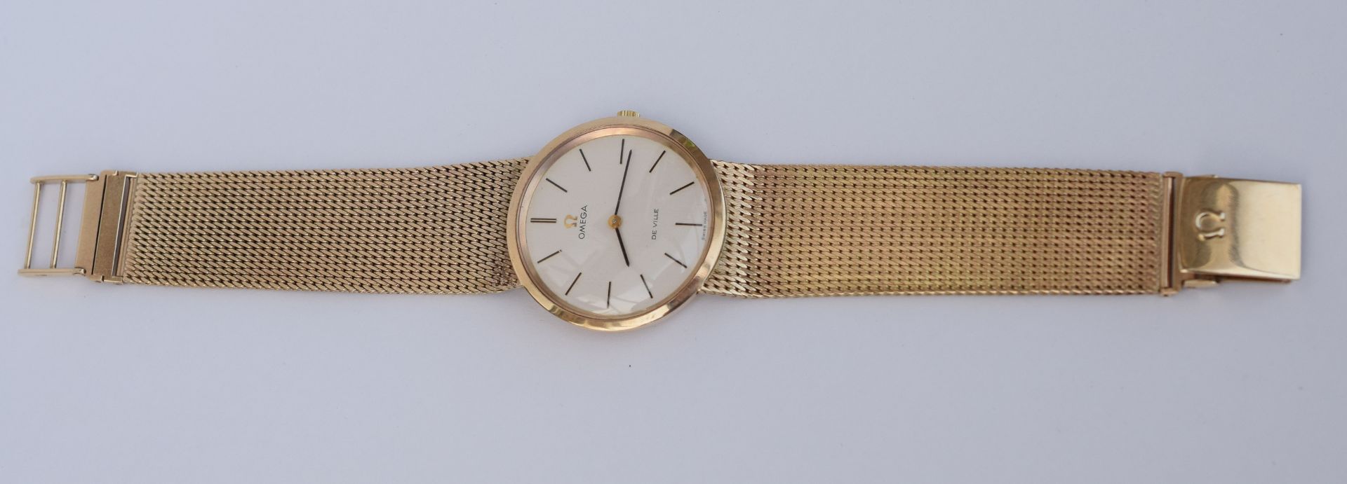 9ct Gold Omega De Ville Gentleman's Wristwatch On 9ct Solid Gold Bracelet**reserve lowered 8.10.16** - Image 4 of 13