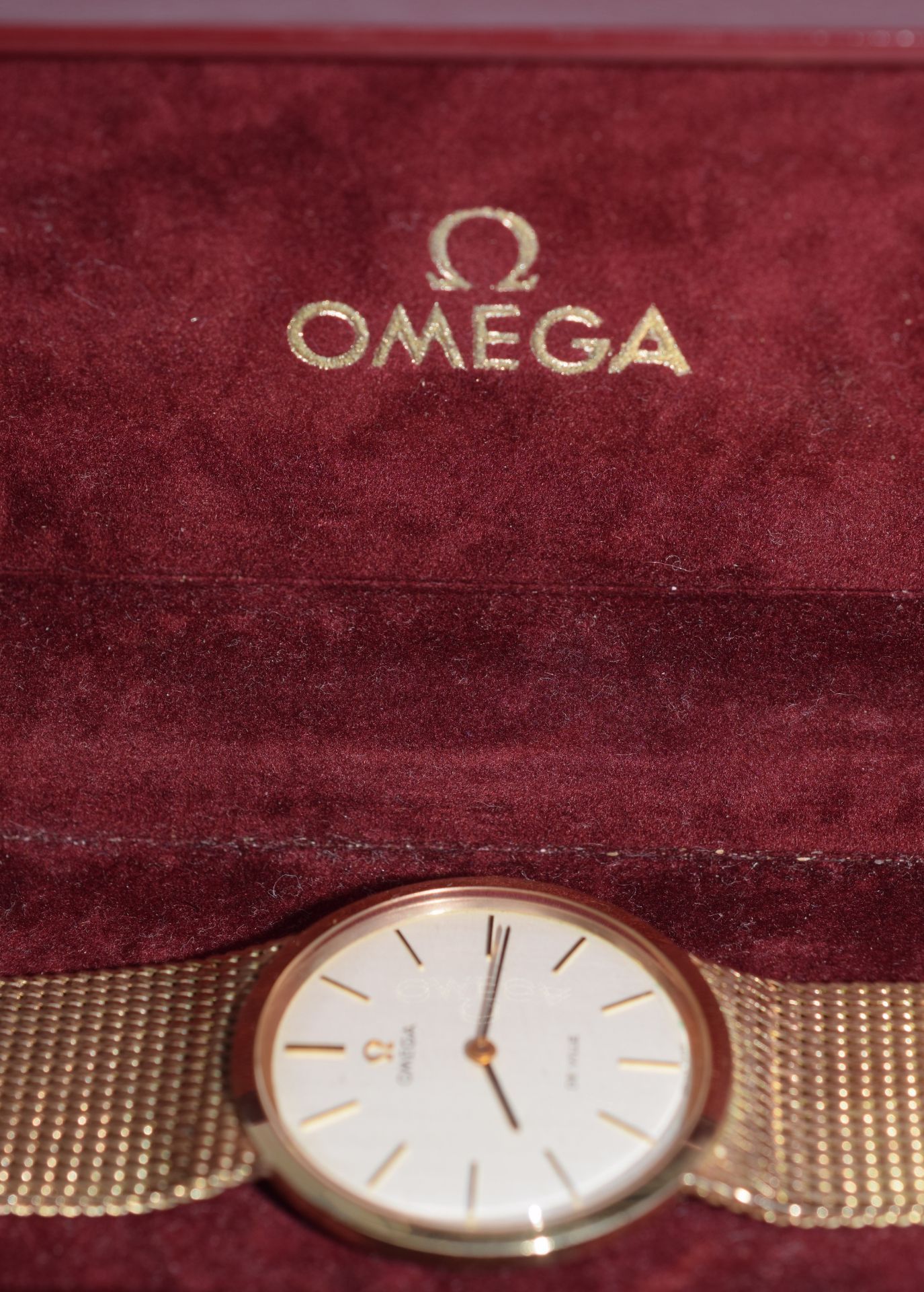 9ct Gold Omega De Ville Gentleman's Wristwatch On 9ct Solid Gold Bracelet**reserve lowered 8.10.16** - Image 3 of 13