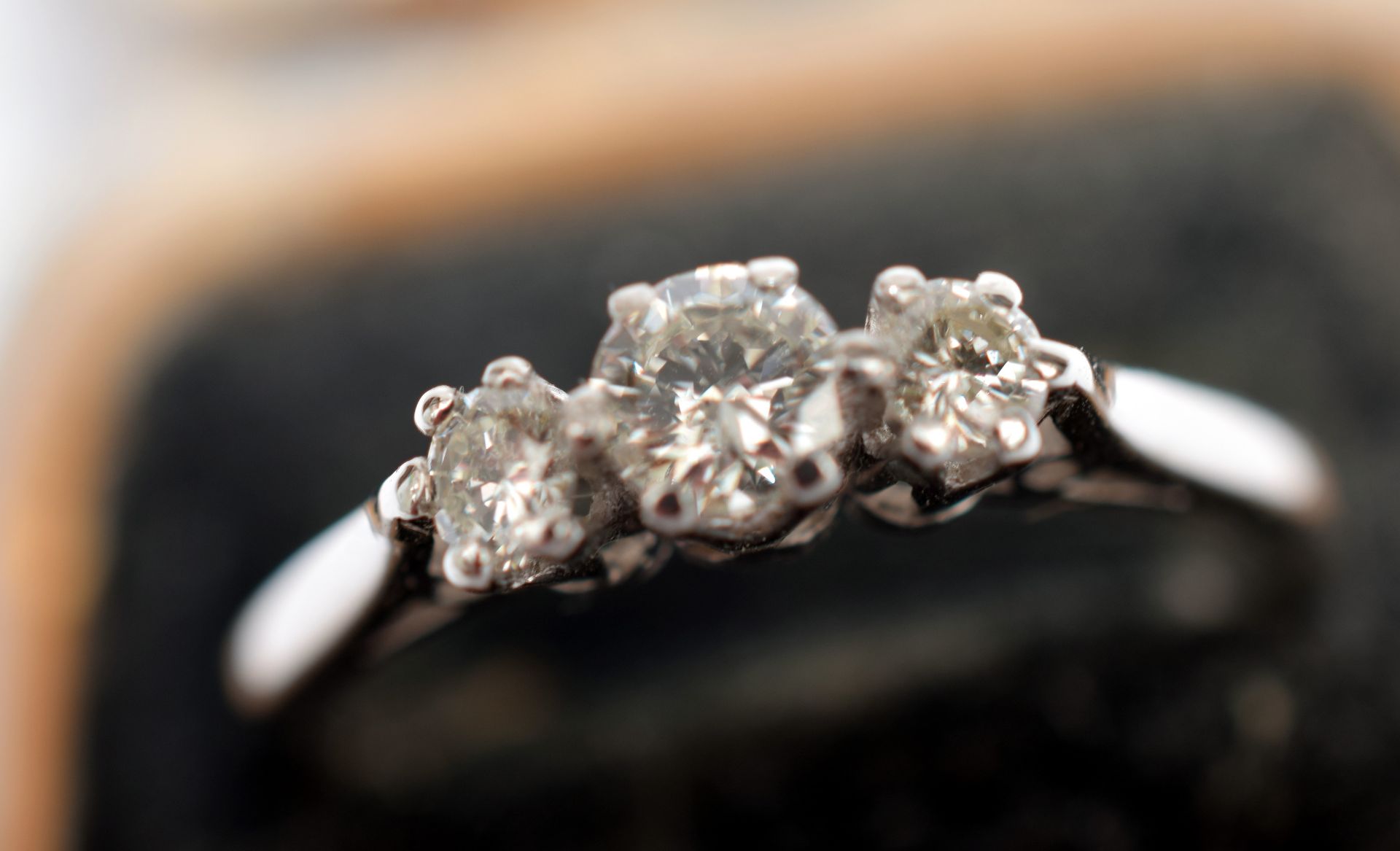 Diamond Trilogy Ring In Platinum Size M - Image 3 of 7