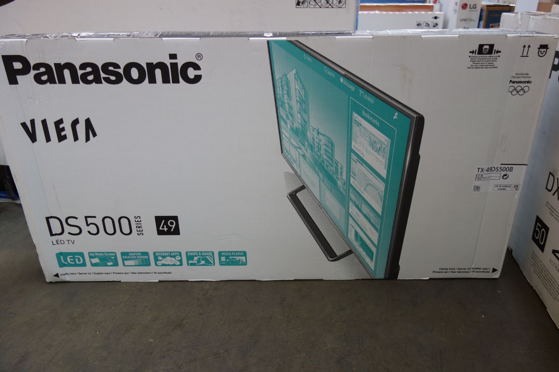 PANASONIC VIERA TX-49DS500B Smart 49" LED TV. RRP £499. Full HD 1080p Access content on Netflix