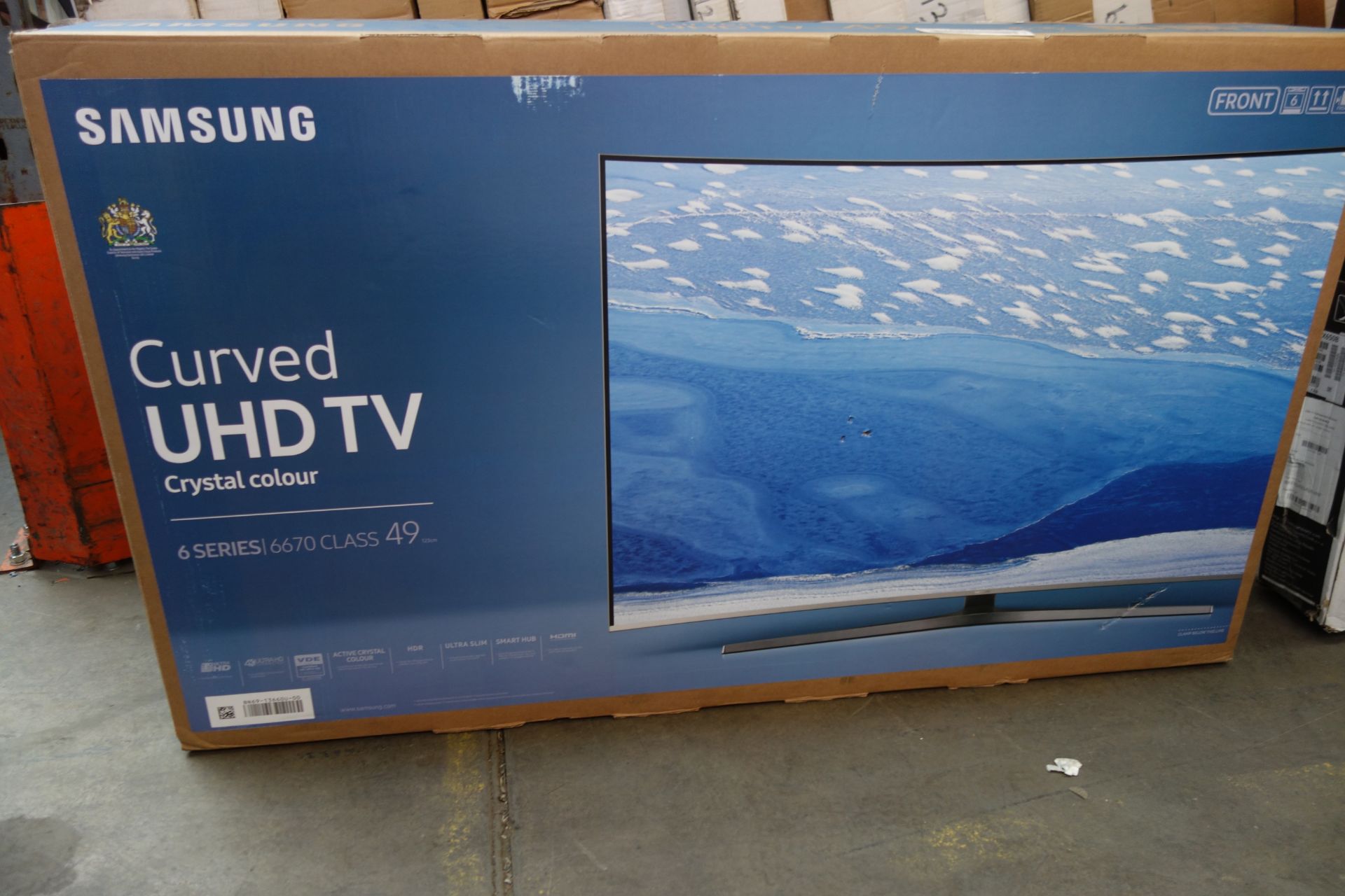SAMSUNG UE49KU6670 Smart 4k Ultra HD HDR 49" Curved TV. RRP £949. 4k Ultra HD picture is up to 4
