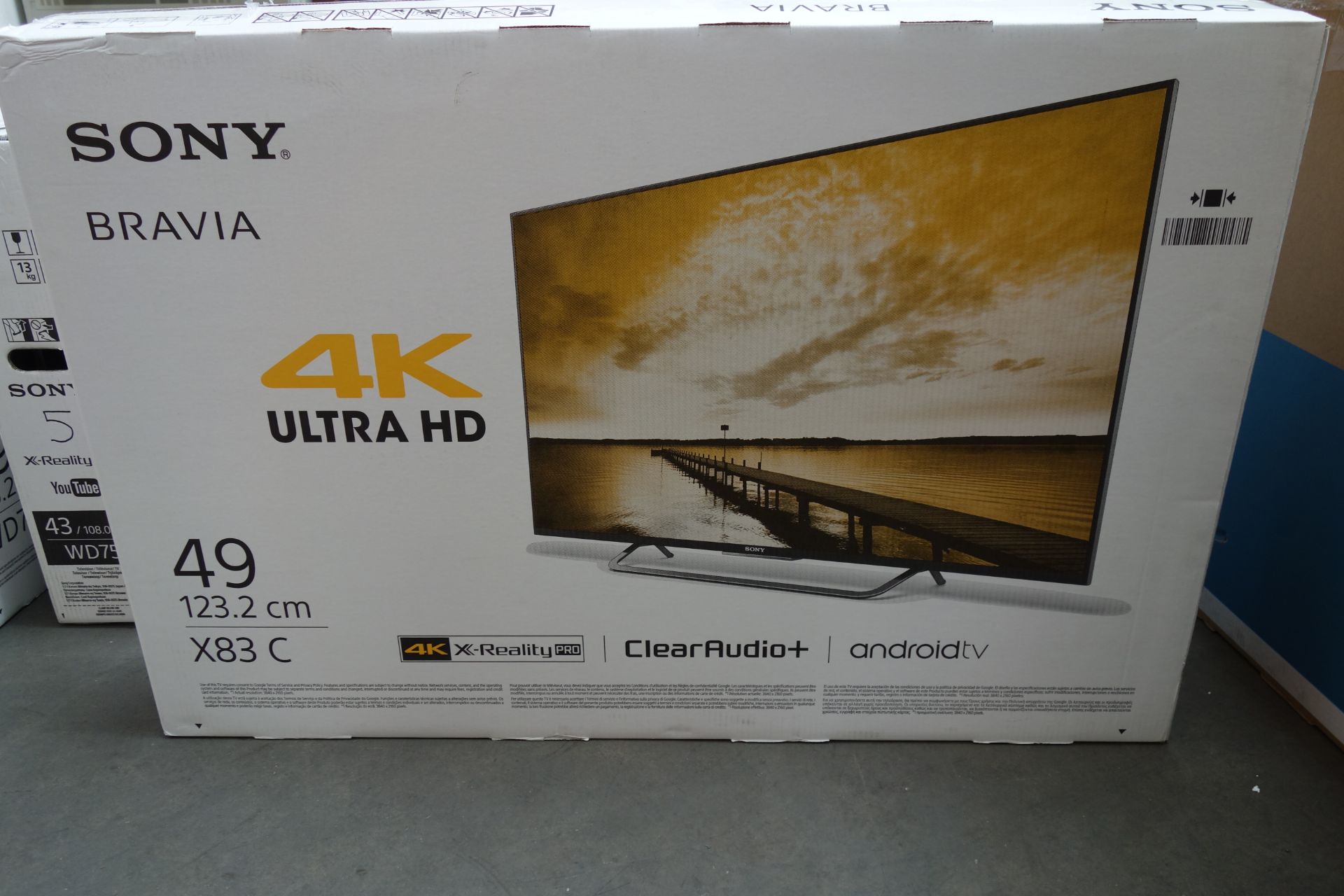 SONY BRAVIA KD49X8309CBU Smart 4k Ultra HD 49" LED TV. RRP £649. 4k Ultra HD picture is up to 4