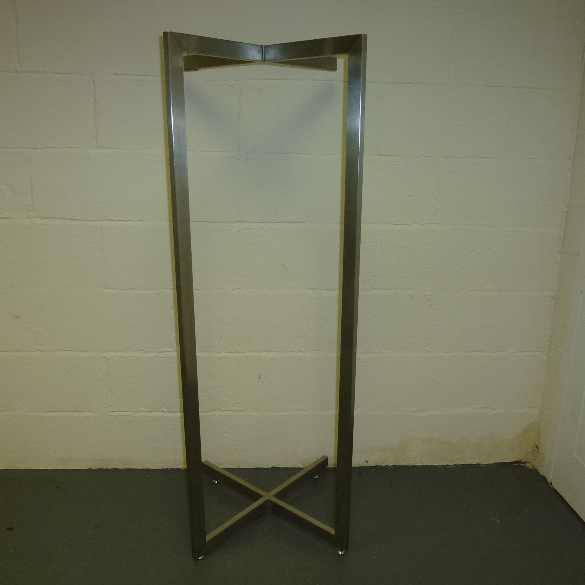 5 x CK Brushed Steel Clothing Rail H x 1400 W x 630 D x 630 - Image 4 of 4