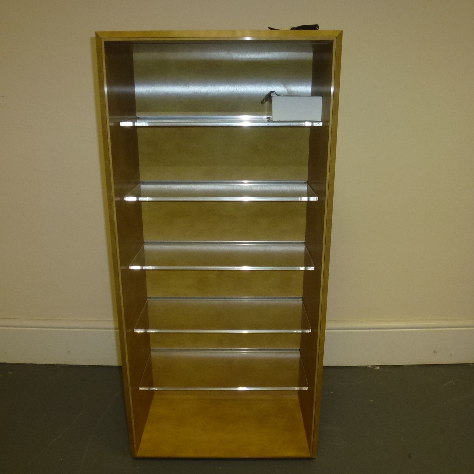 3 x CK Shelf Storage with lighting H x 1050 W x 500 D x 330 - Image 3 of 3