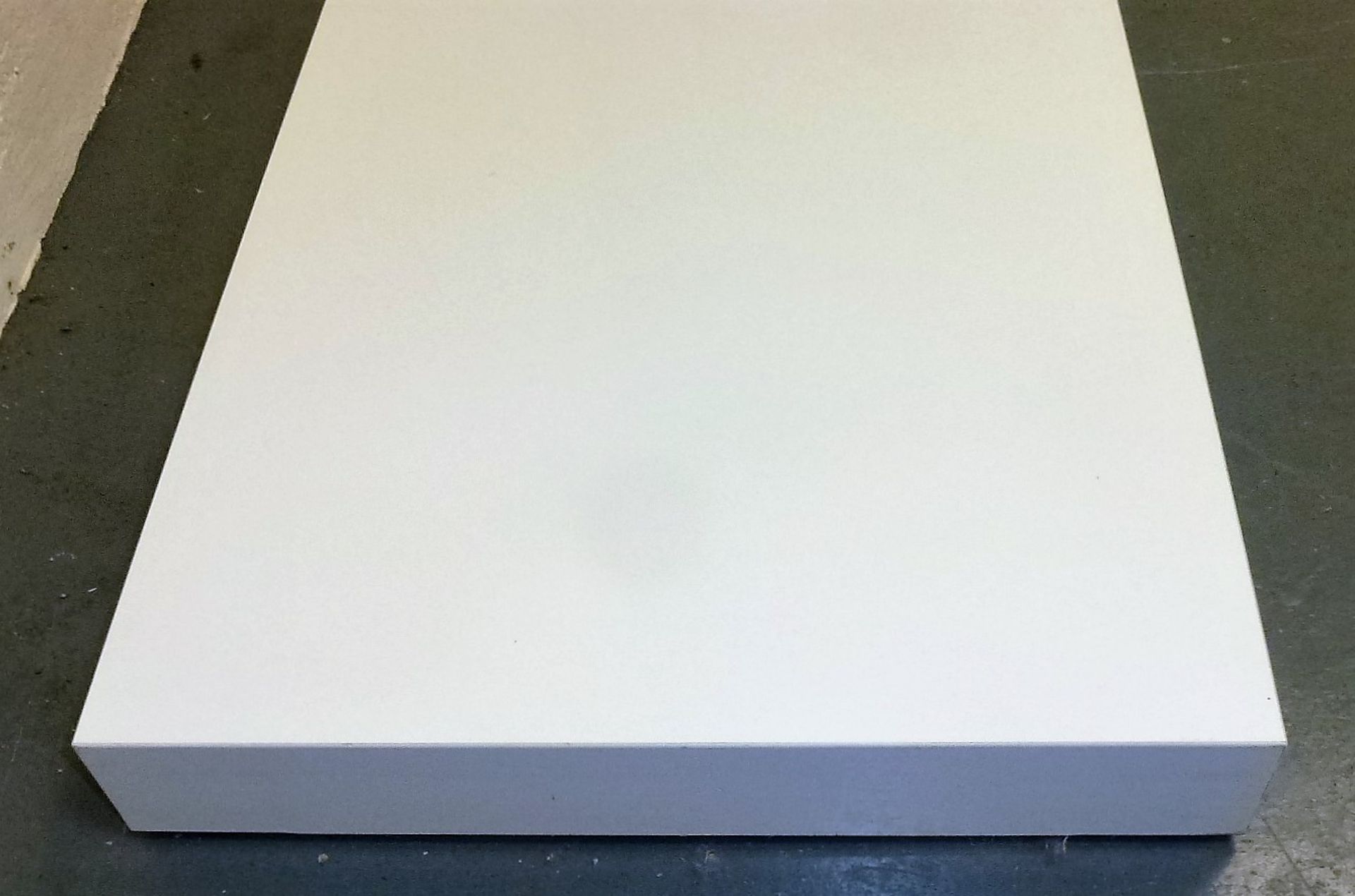 10 x G Weber Plinth gloss white H x 60 W x 1070 D x 390 - Image 2 of 3