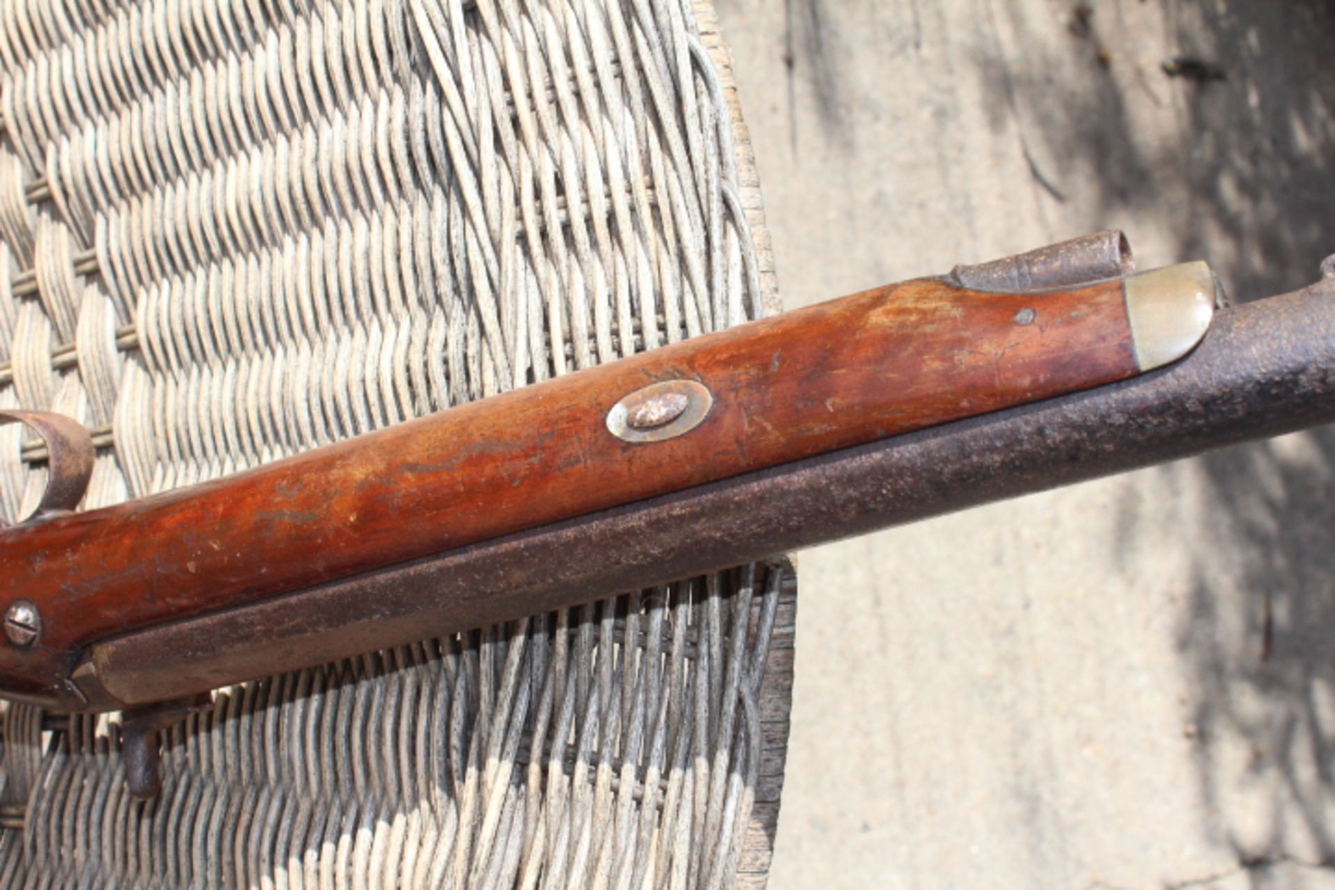 19th Century musket rifle. Great stock on the musket. The overall length is 125cm with the barrel - Image 4 of 8