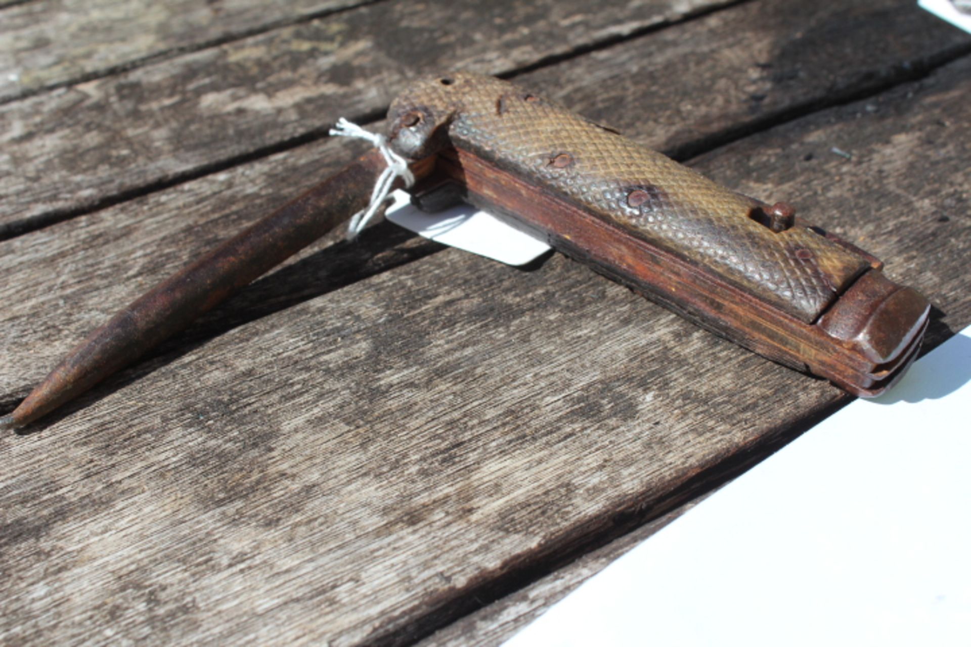 Early trench WW1 Knife. Issued to clean blockage in breech and barrel. One blade broken. Buyer