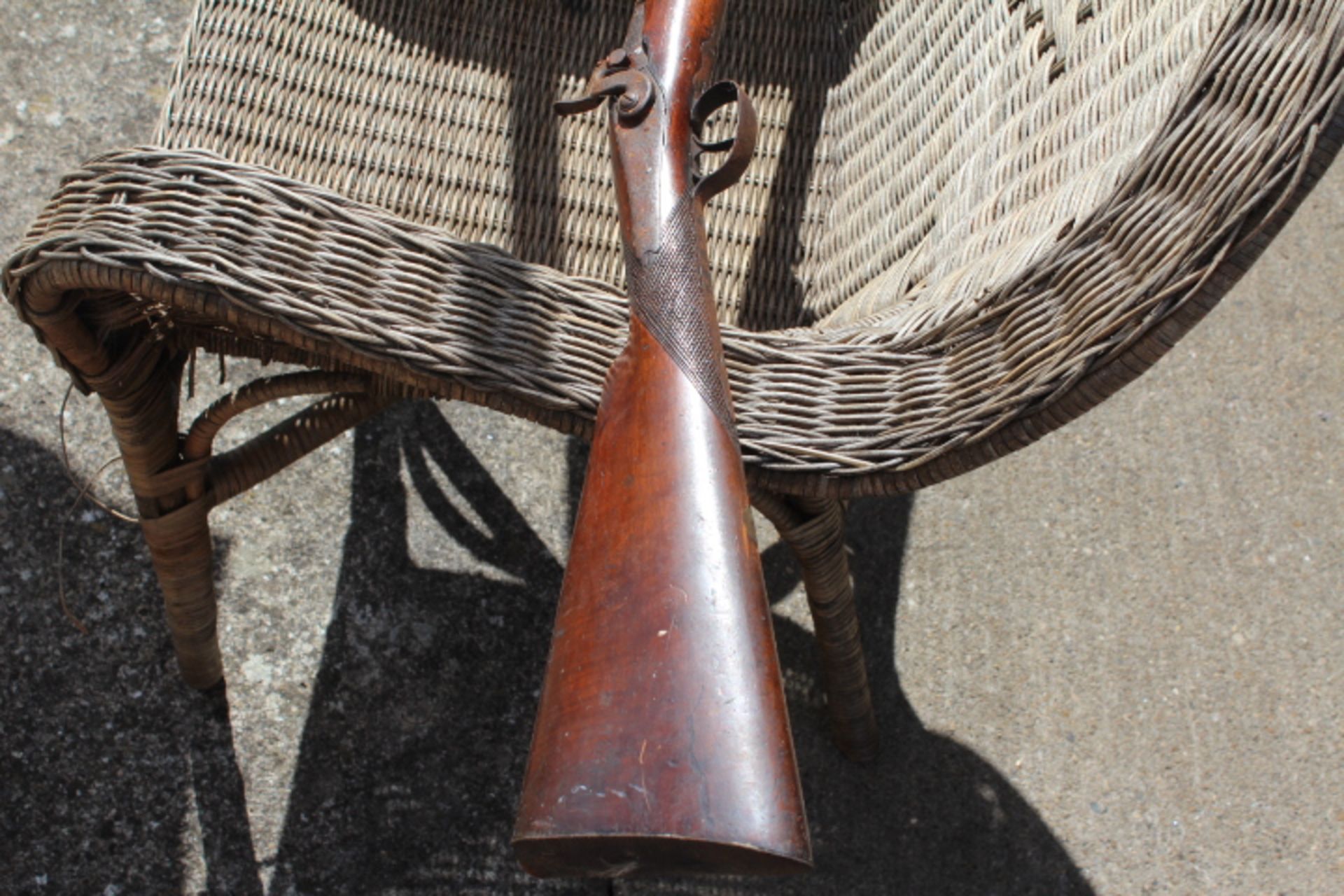 19th Century musket rifle. Great stock on the musket. The overall length is 125cm with the barrel - Image 3 of 8