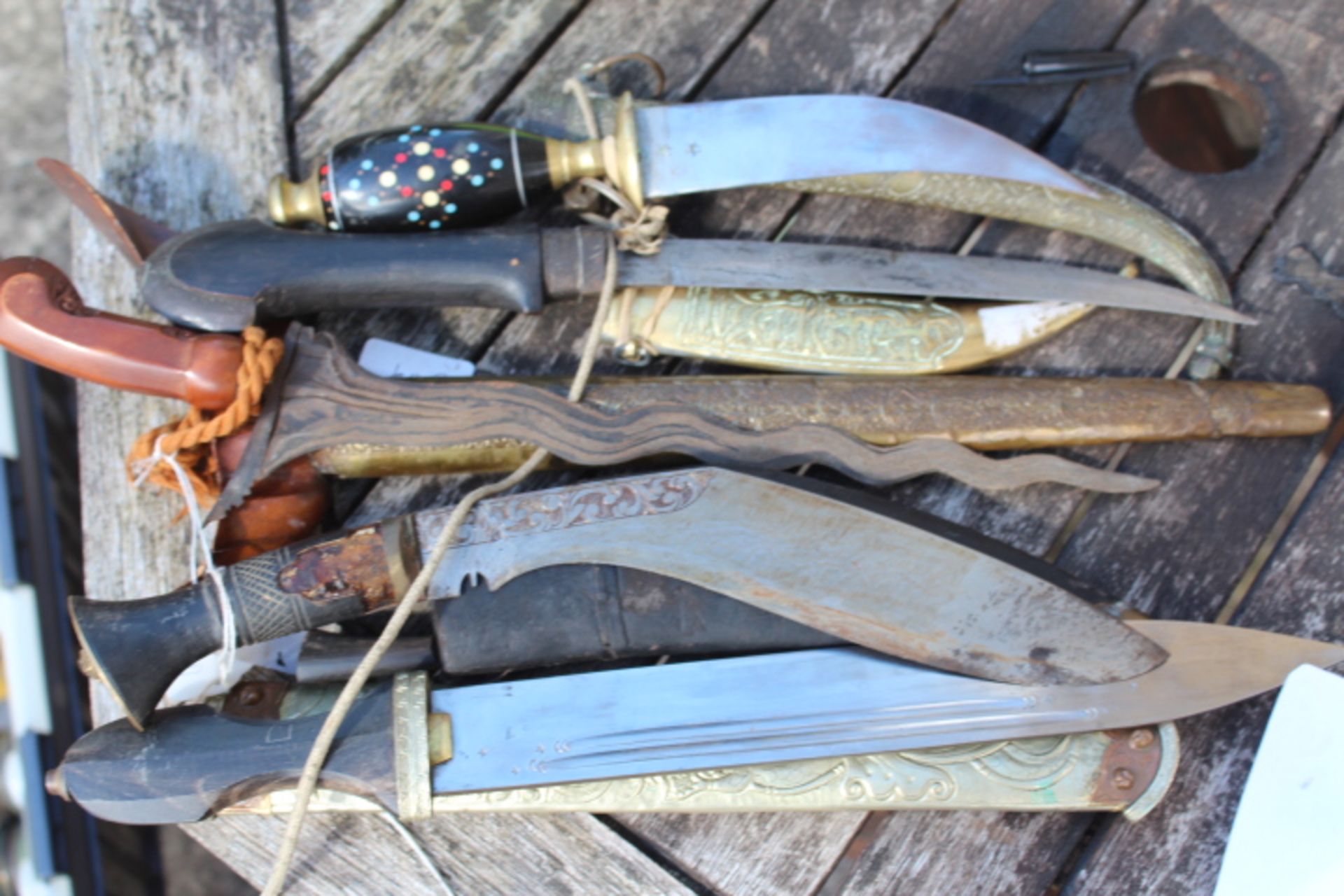 4 Middle Eastten and Asian Daggers. All come with scabbard. Buyer must be 18+. - Image 2 of 8