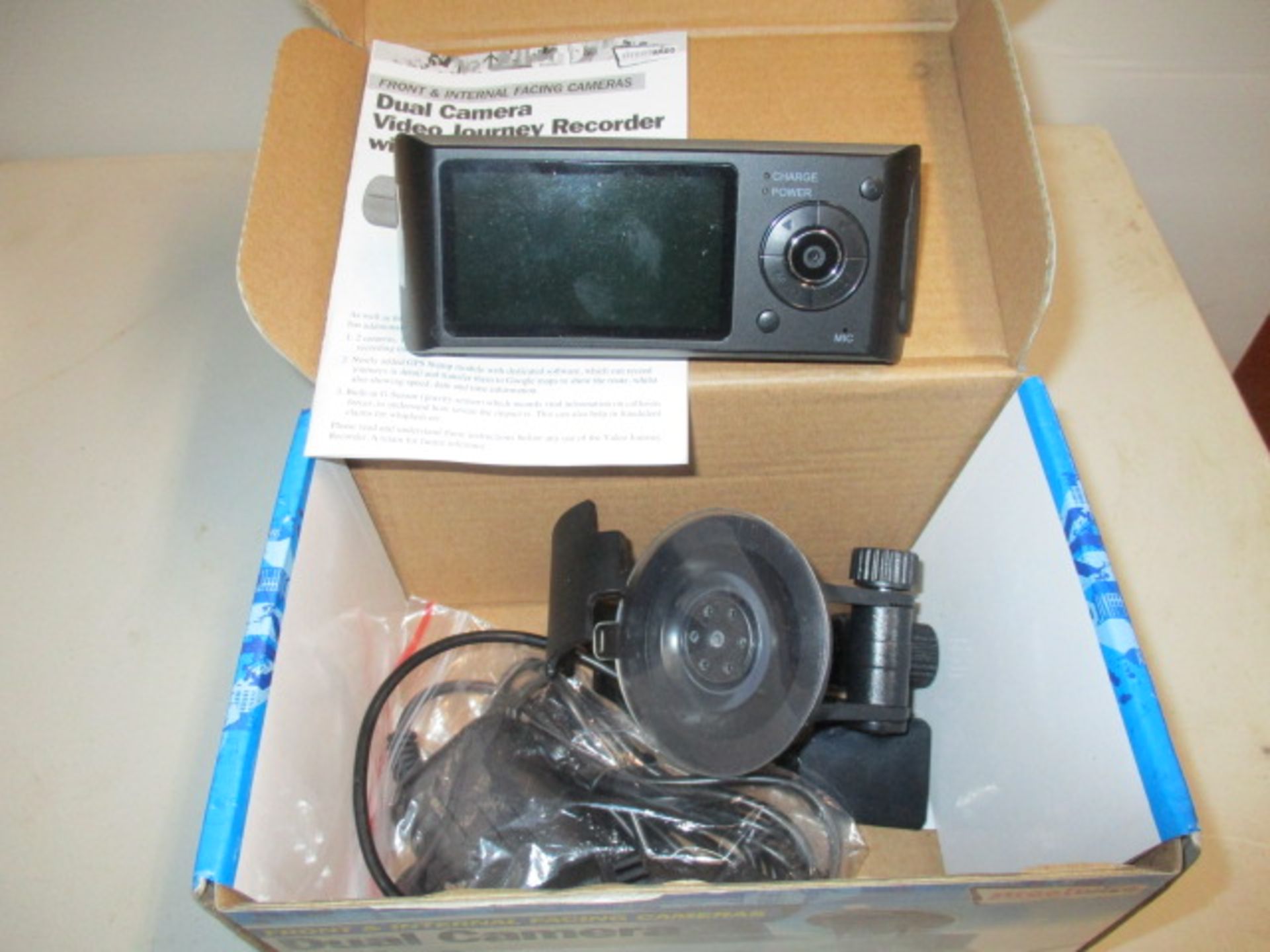 Streetwize Dual Camera video journey recorderwith GPS stamp boxed complete with accessories as - Image 4 of 5