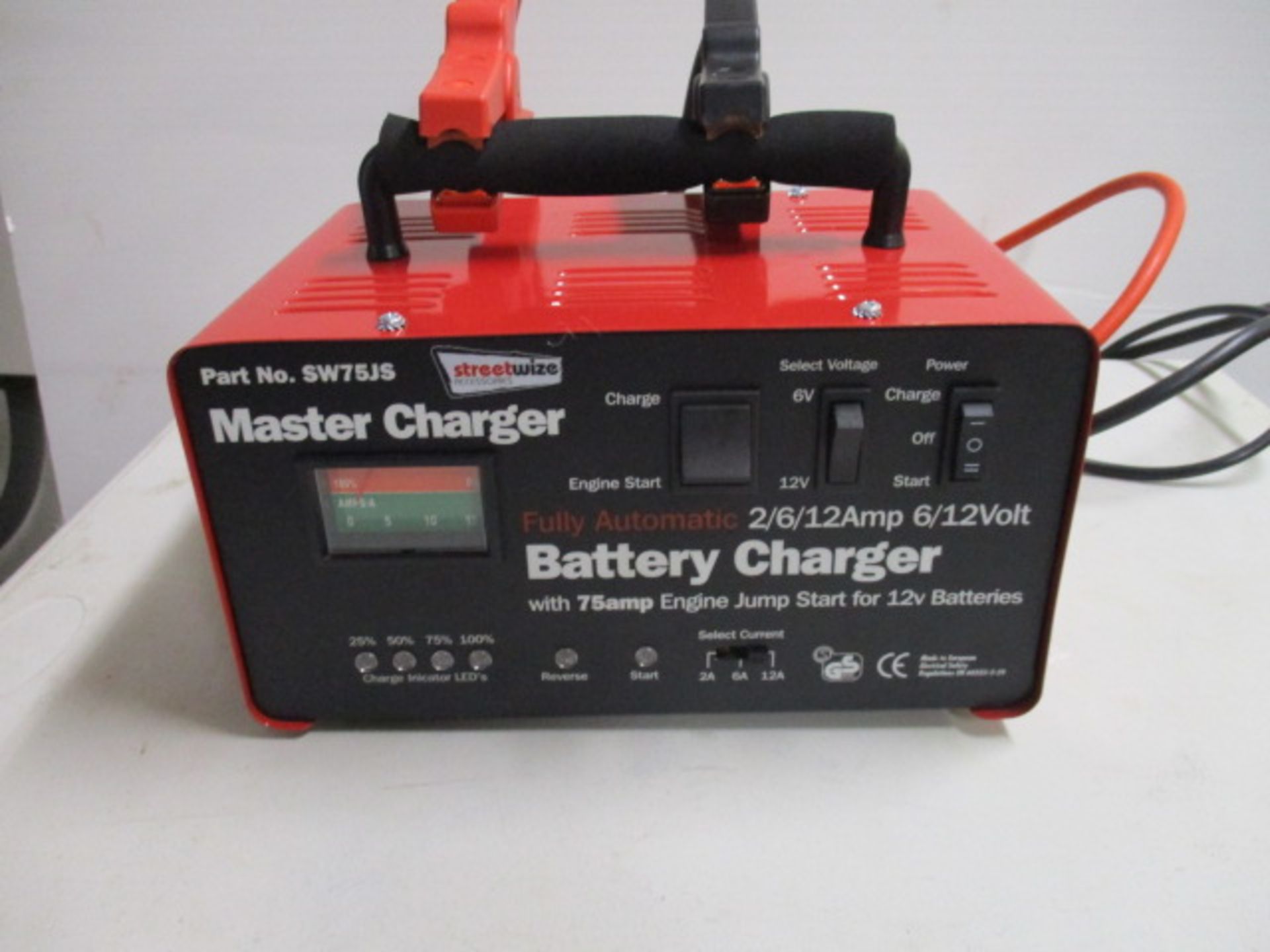 New Streetwize SW75JS fully automatic 2/6/12amp 6/12V battery charger with 75amp jump start unboxed
