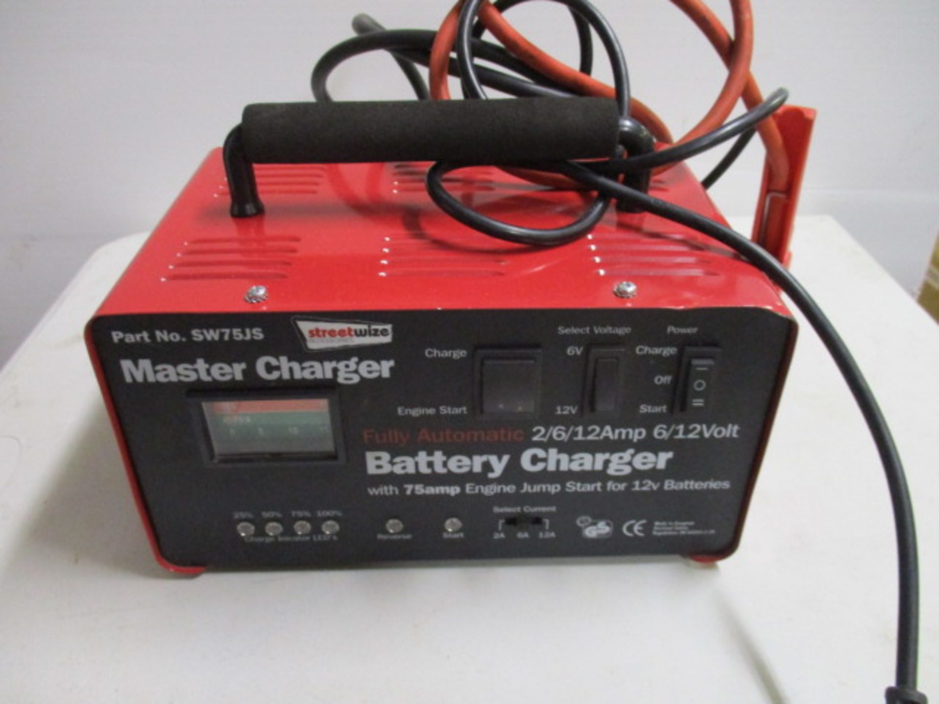 Streetwize SW75JS fully automatic 2/6/12amp 6/12V battery charger with 75amp jump start used