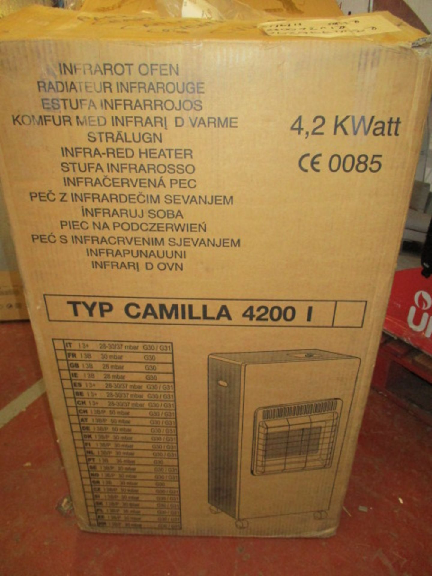Camilla 3100 Catalytic gas heater brand new in box slight dent on inner base of unit RRP £119.99