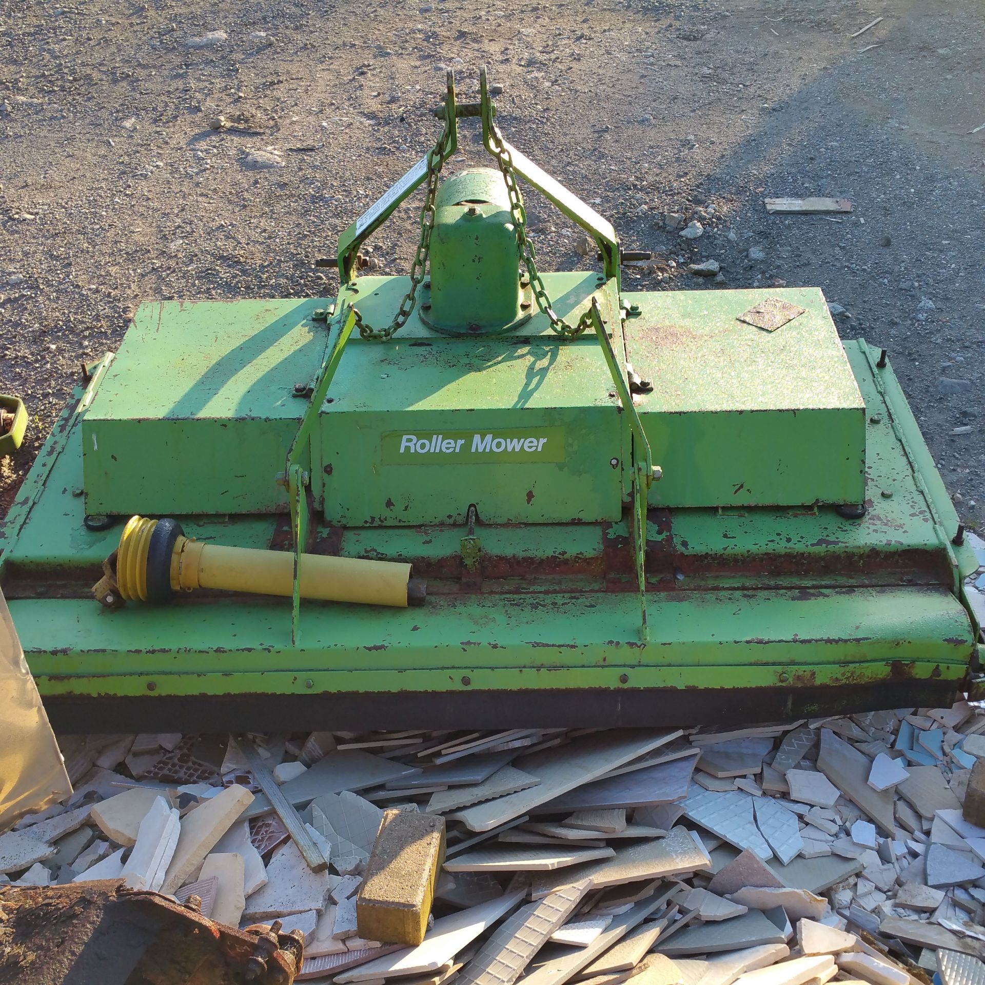 Dowdeswell 6' roller mower Front and rear rollers 6' cutting width Adjustable cutting height - Image 3 of 4