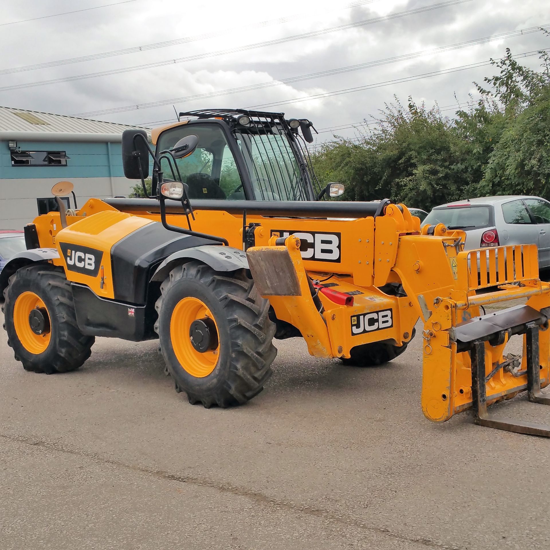 JCB 535-140 telehandler Hi Viz Year of manufacture 2013 Hours 3000 One company owner Turbo 81kw Sway - Image 4 of 7