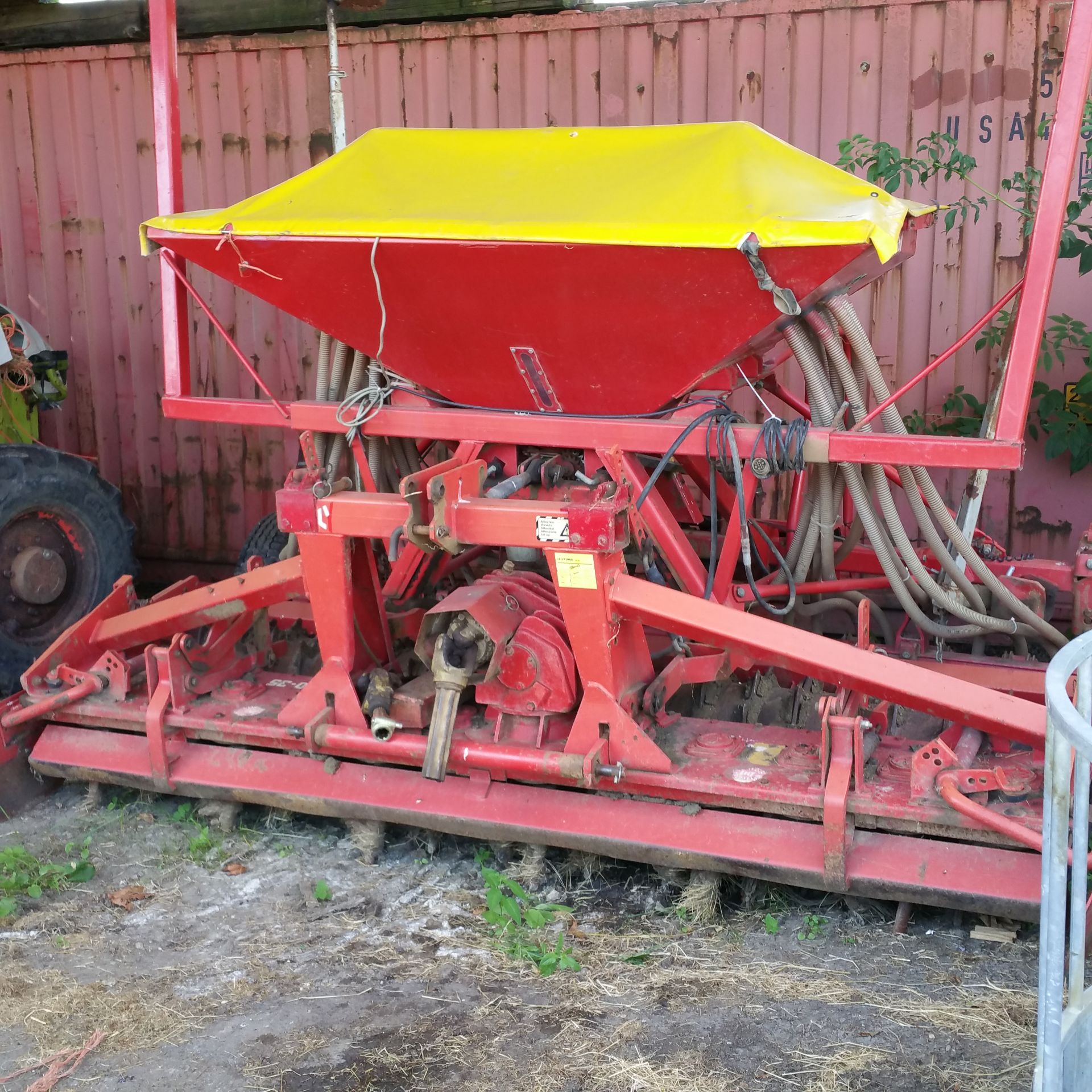 Lely Combi Pneumatic Drill Width 3 metre Power harrow Packer roller with scrapers - Image 4 of 6