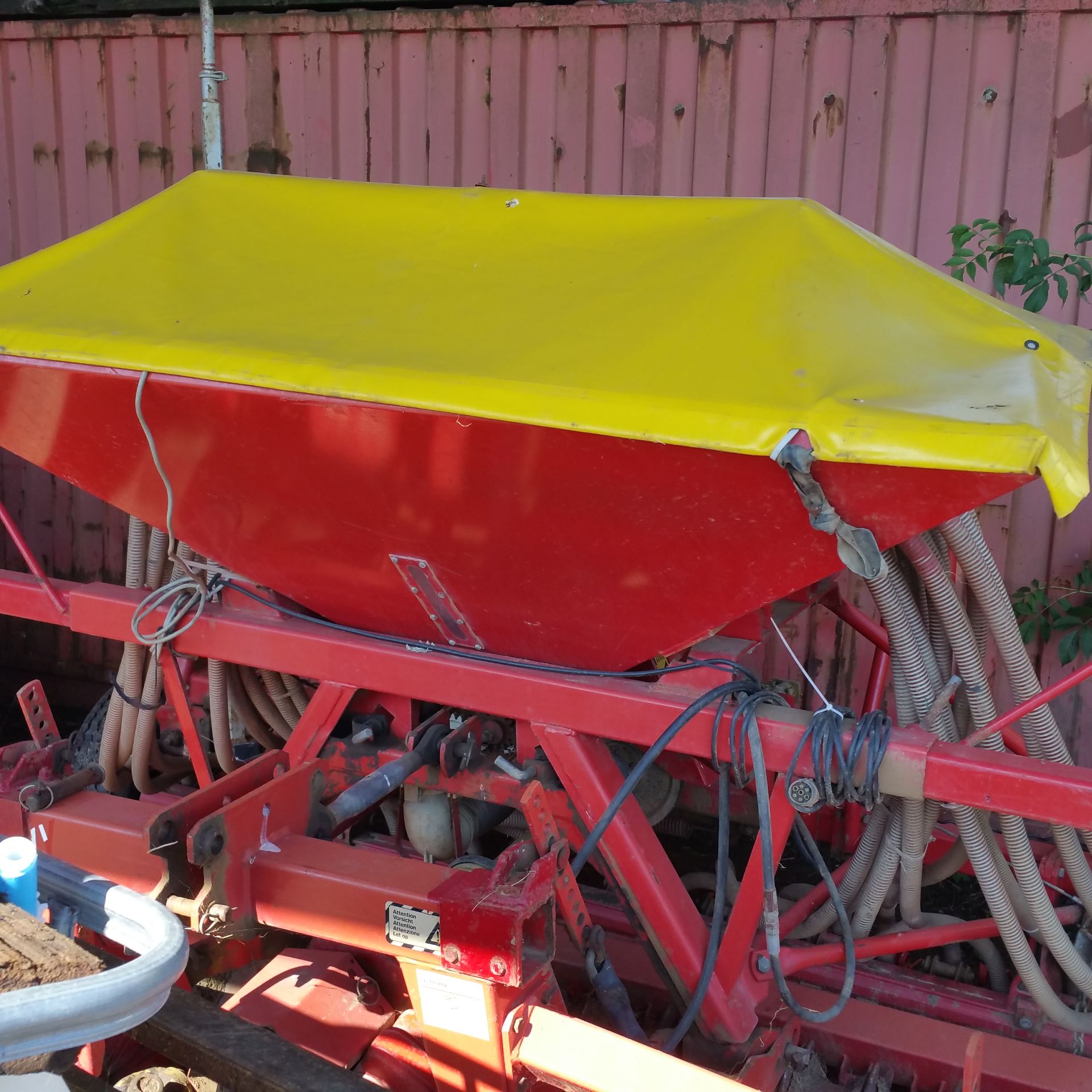 Lely Combi Pneumatic Drill Width 3 metre Power harrow Packer roller with scrapers - Image 3 of 6