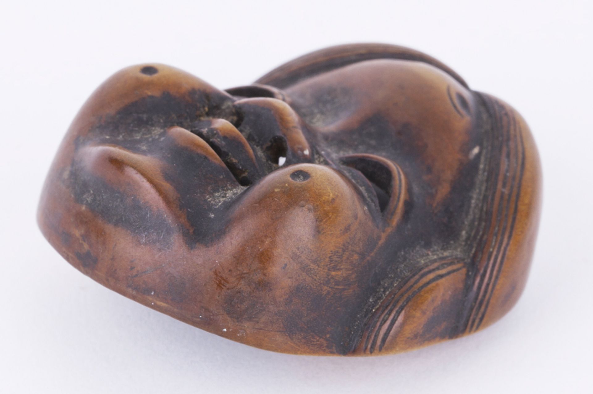 ANTIQUE JAPANESE MINIATURE CARVED WOODEN MASK NETSUKE SIGNED 19TH C. - Image 3 of 7