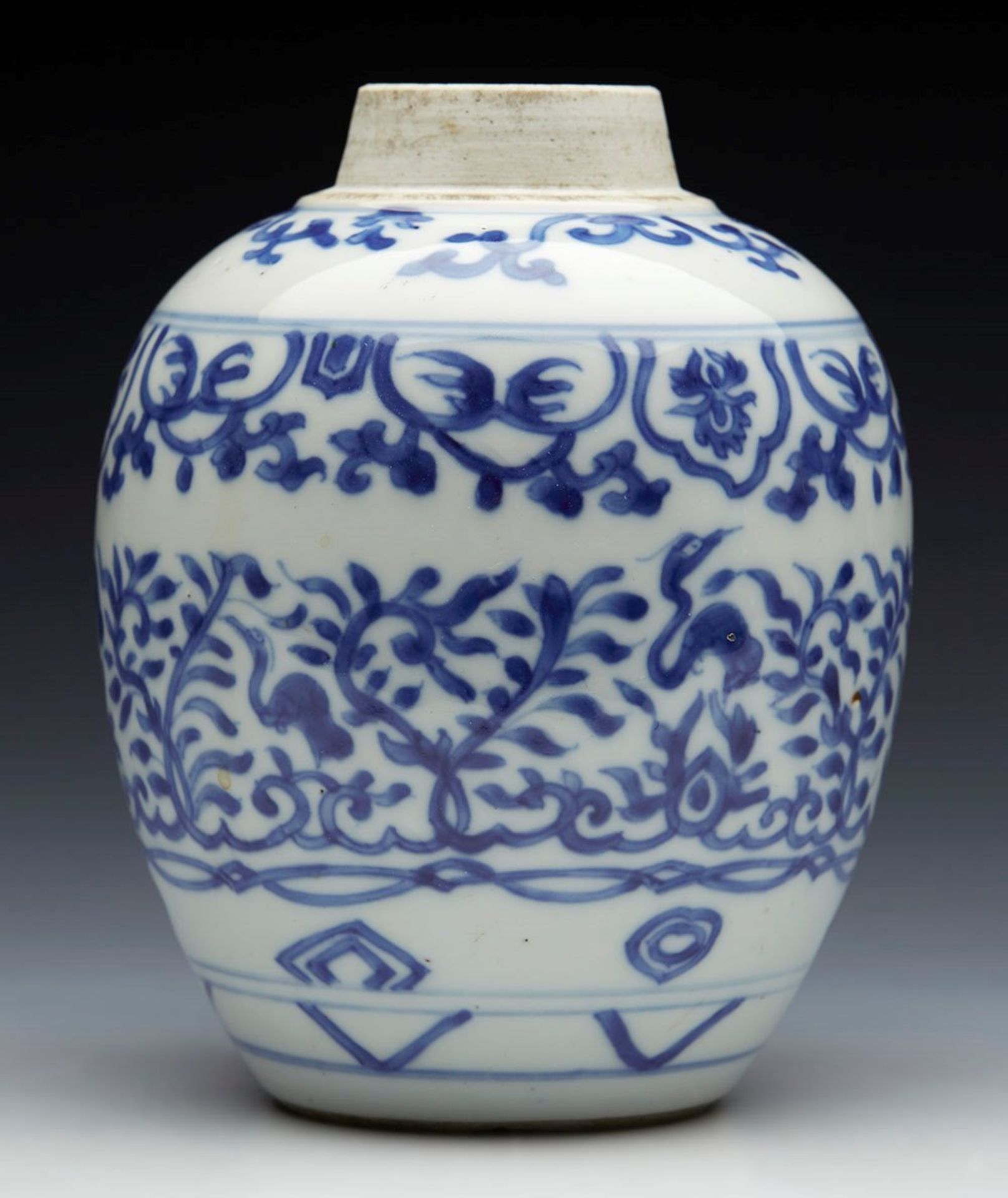 Antique Chinese Kangxi Jar 1662 - 1722