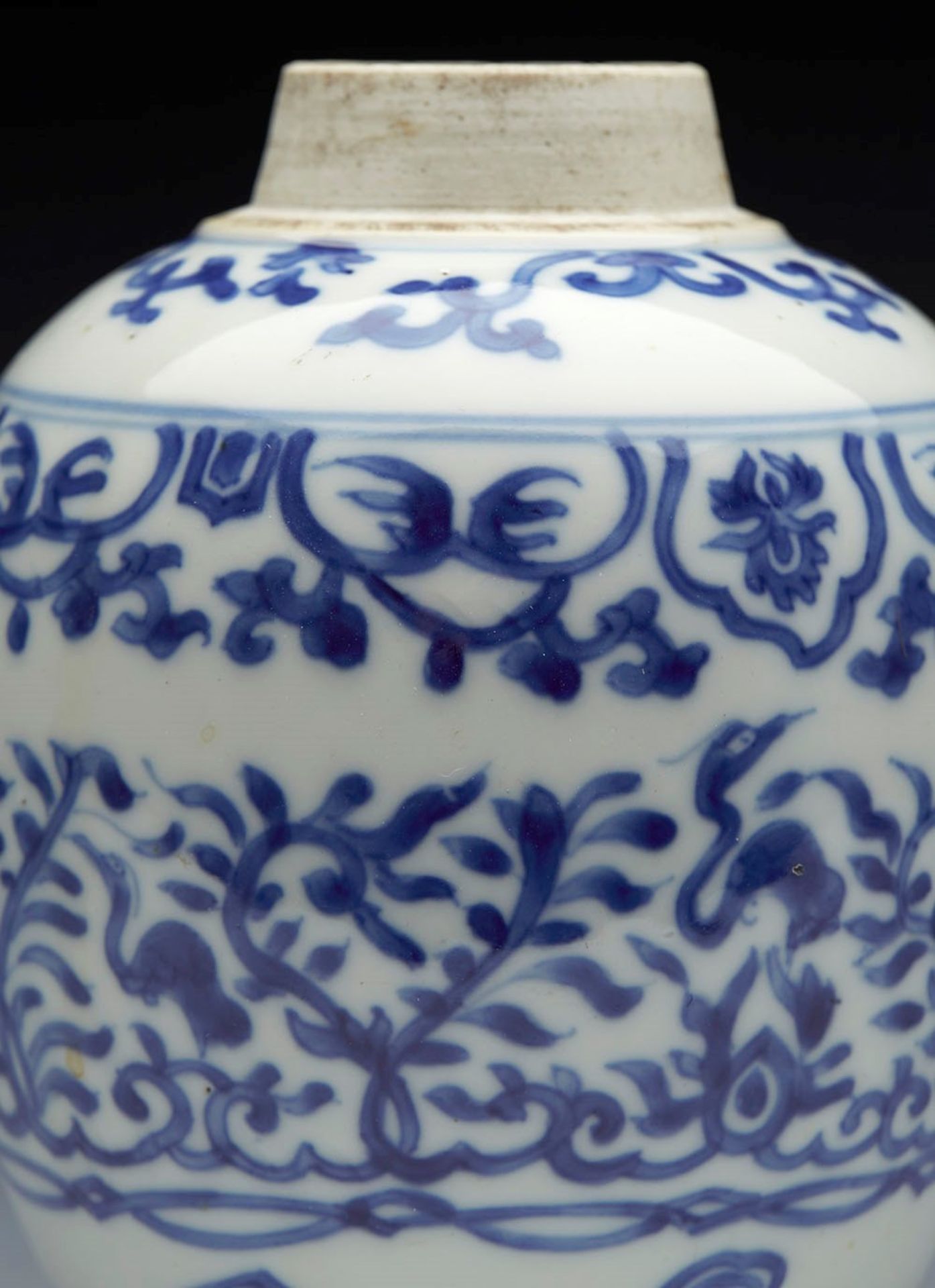 Antique Chinese Kangxi Jar 1662 - 1722 - Image 3 of 10