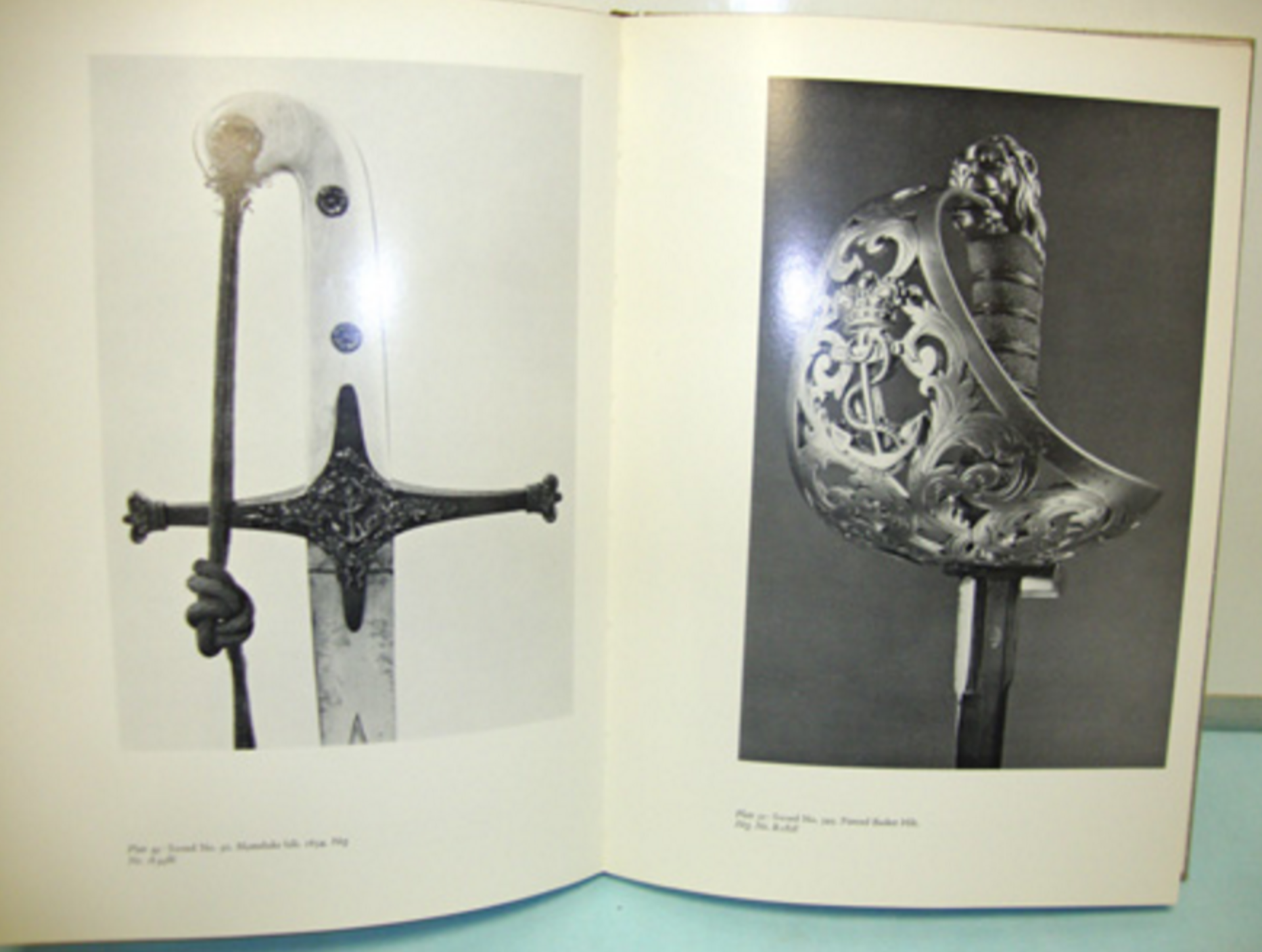 SWORDS FOR SEA SERVICE MAY & ANNIS; HMSO 1970. 2 VOLUMES. - Image 2 of 3