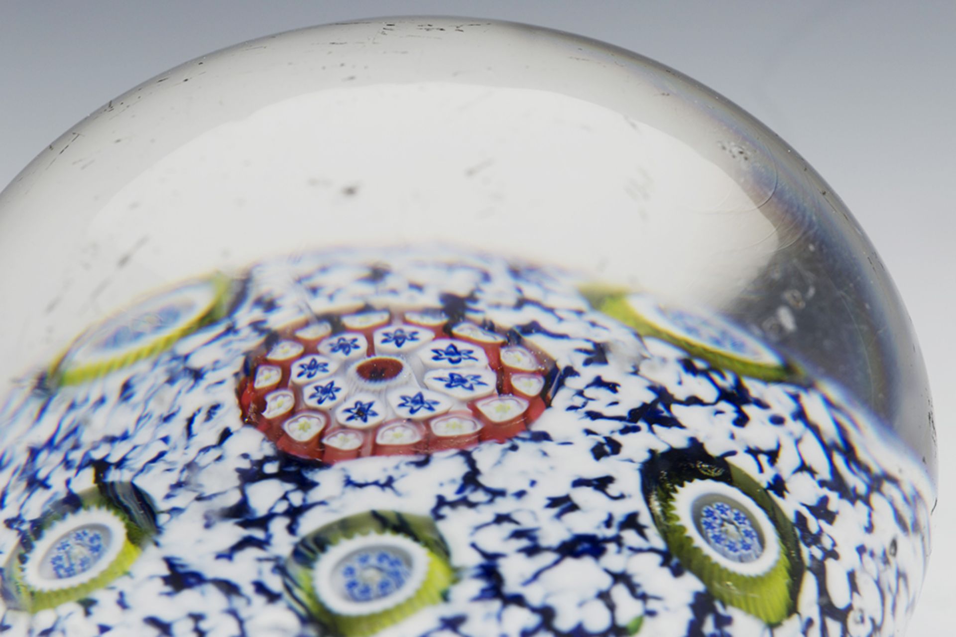 ANTIQUE FRENCH ST LOUIS MILLEFIORI PAPERWEIGHT C.1850 - Image 4 of 12