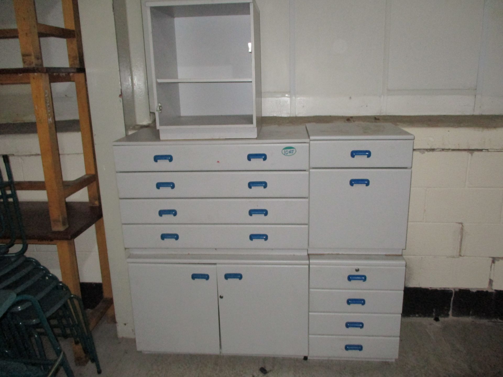 5 X Matching Drawer & Cupboards