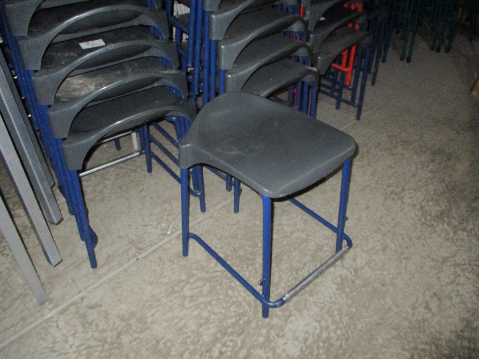 39 X Low Height Stools - Image 2 of 2