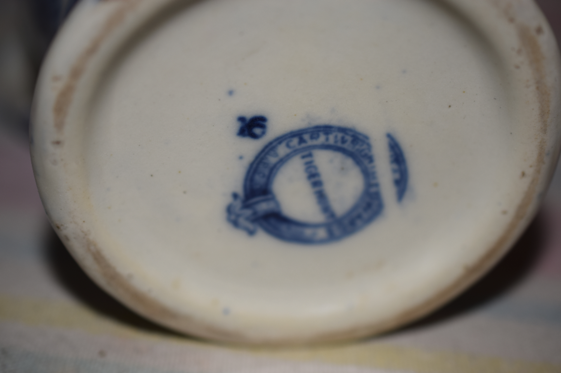 Victorian Blue & White Milk Jug NO RESERVE - Image 3 of 3