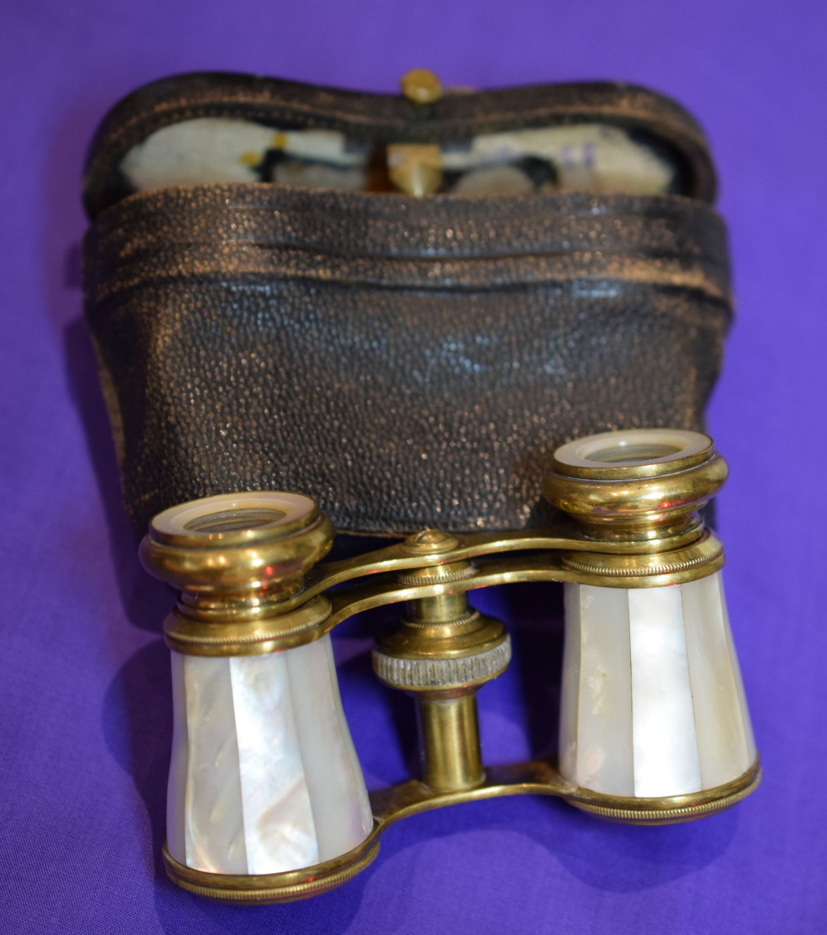 Late Victorian Mother Of Pearl Opera Glasses In Original Case