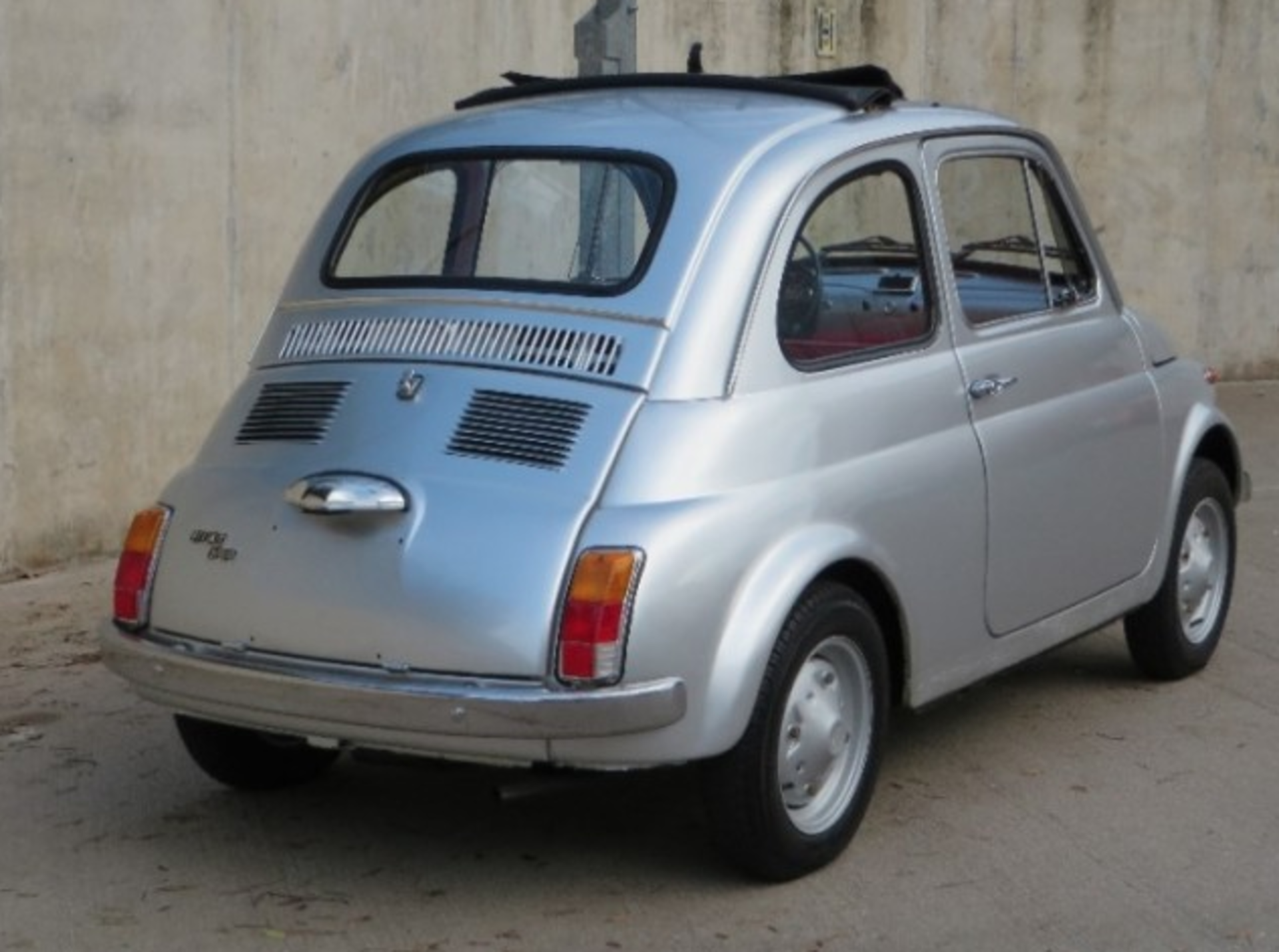 Fiat 500 R-1976. Full Restoration and 8 Kilometres since - Image 4 of 23