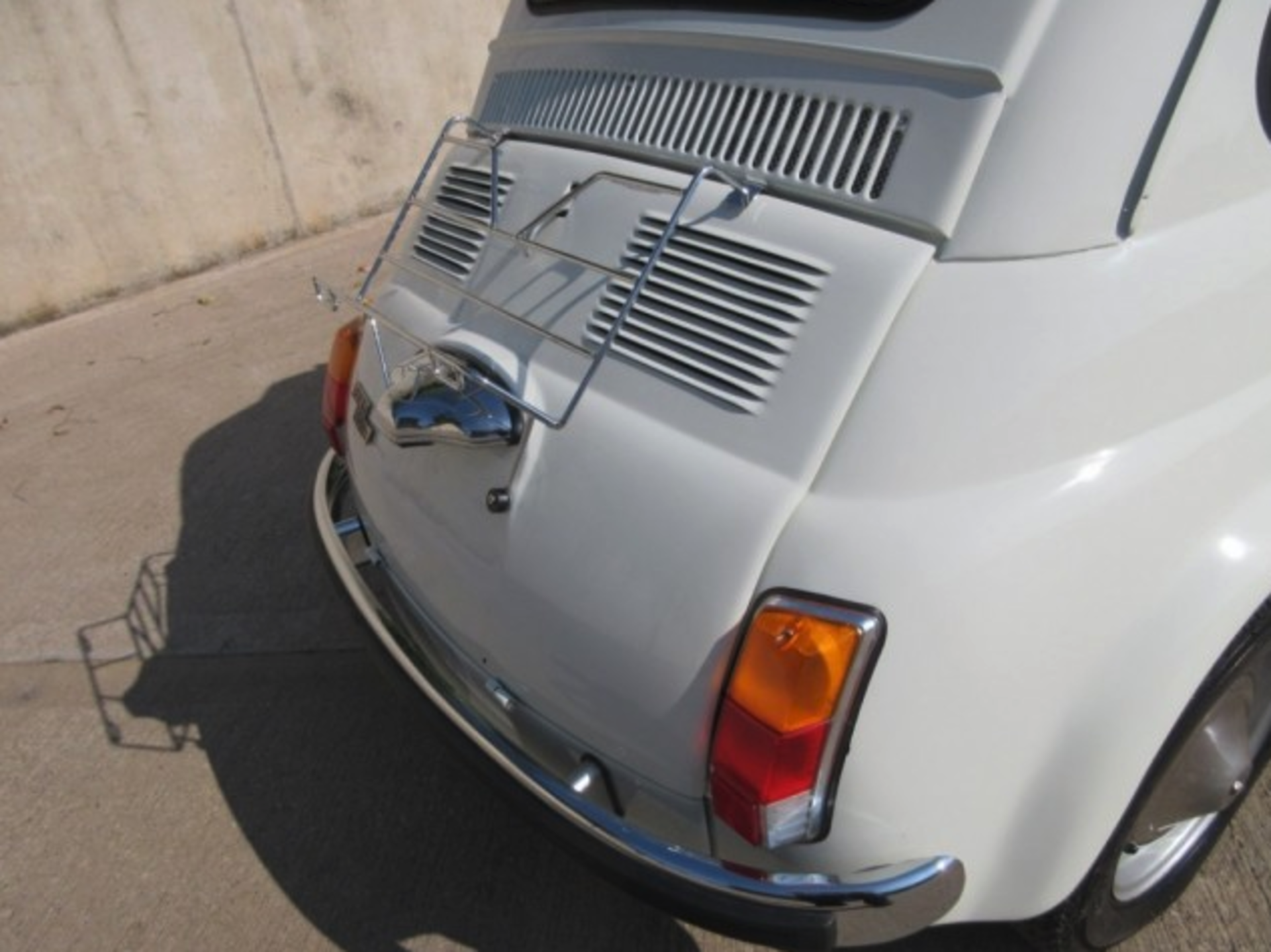 Fiat 500 in White Fully Restored & Detailed - Image 10 of 18