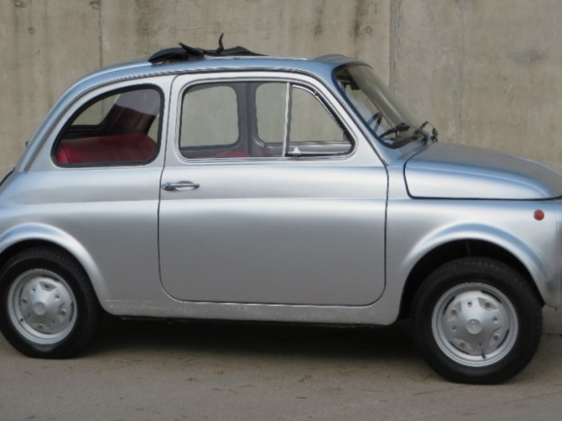 Fiat 500 R-1976. Full Restoration and 8 Kilometres since - Image 5 of 23