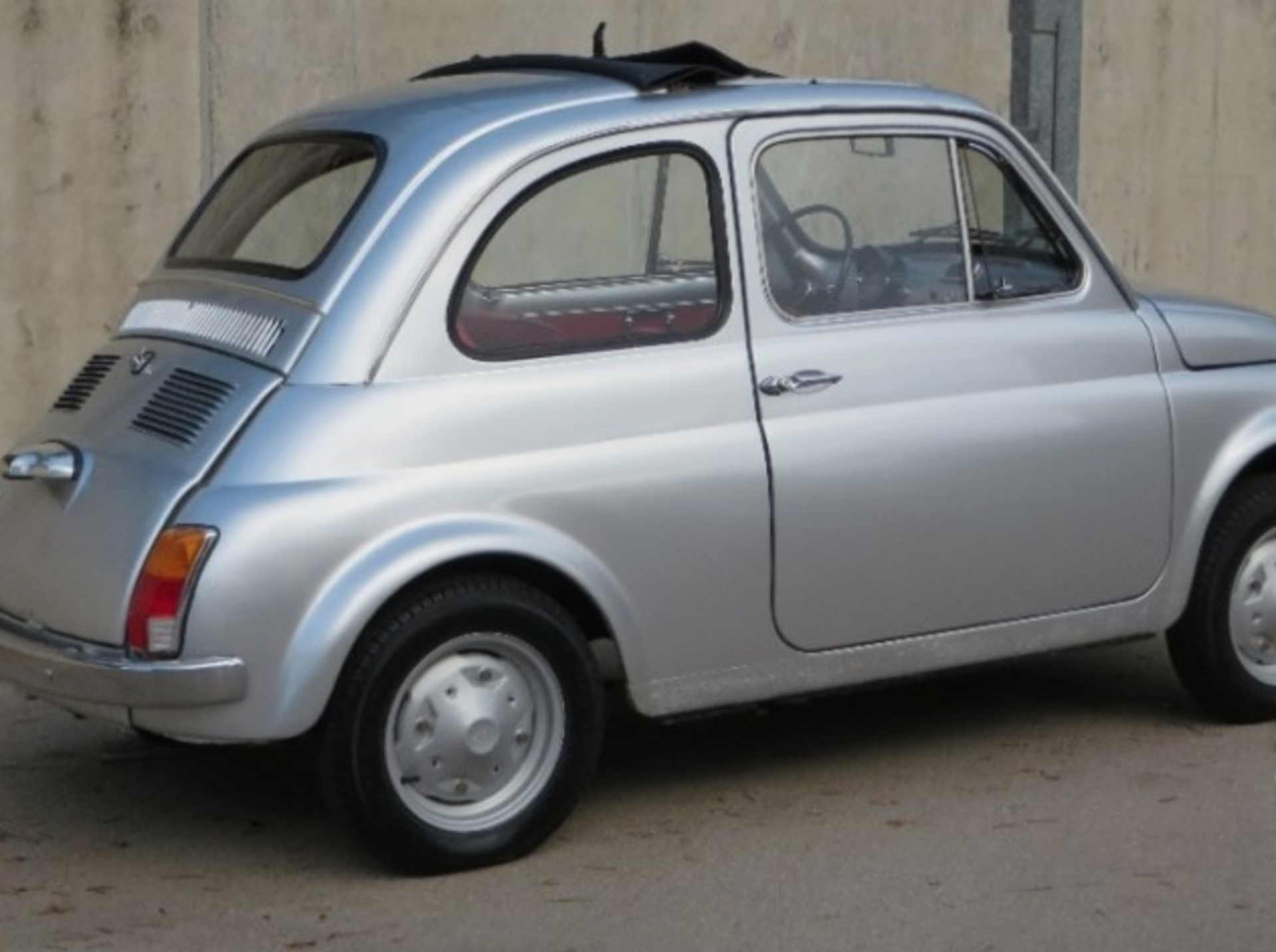 Fiat 500 R-1976. Full Restoration and 8 Kilometres since - Image 6 of 23