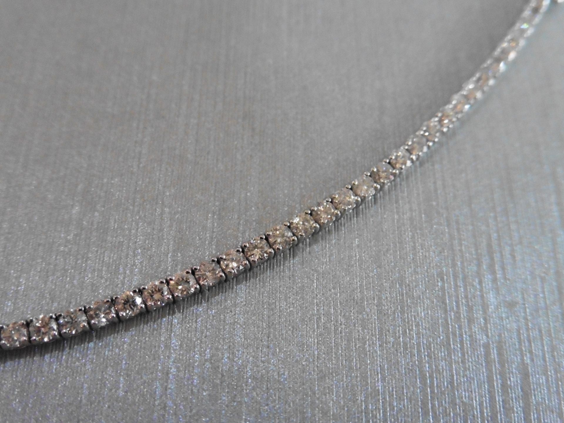 1.60ct Diamond tennis bracelet set with brilliant cut diamonds of H/I colour, si3 clarity. All set - Image 3 of 3