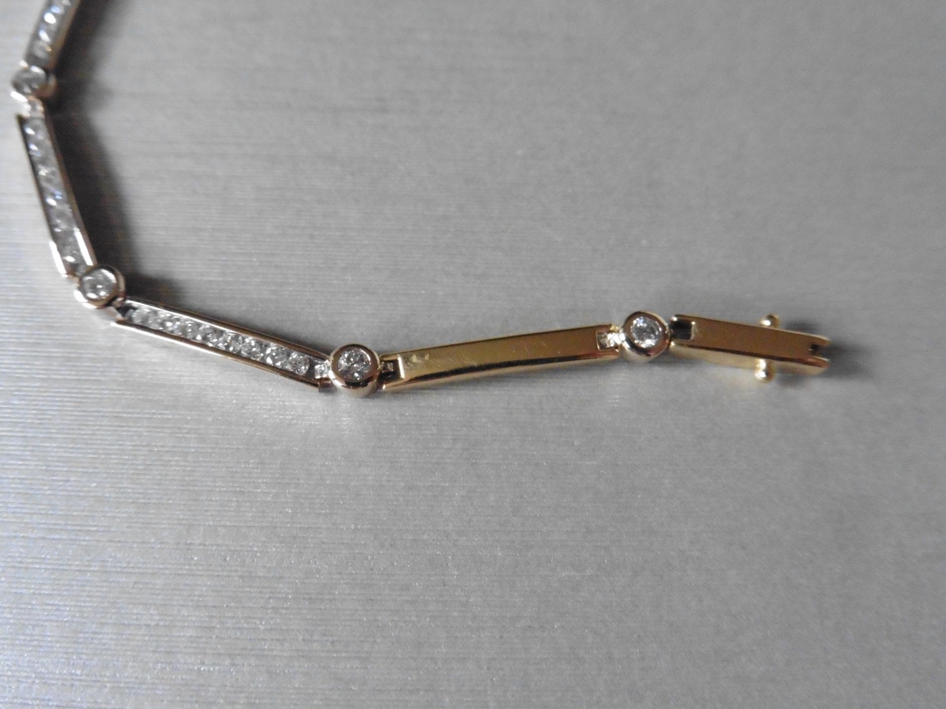 18ct gold fancy diamond bracelet. Set in white gold with yellow gold sections. Diamonds are H/I - Image 3 of 4