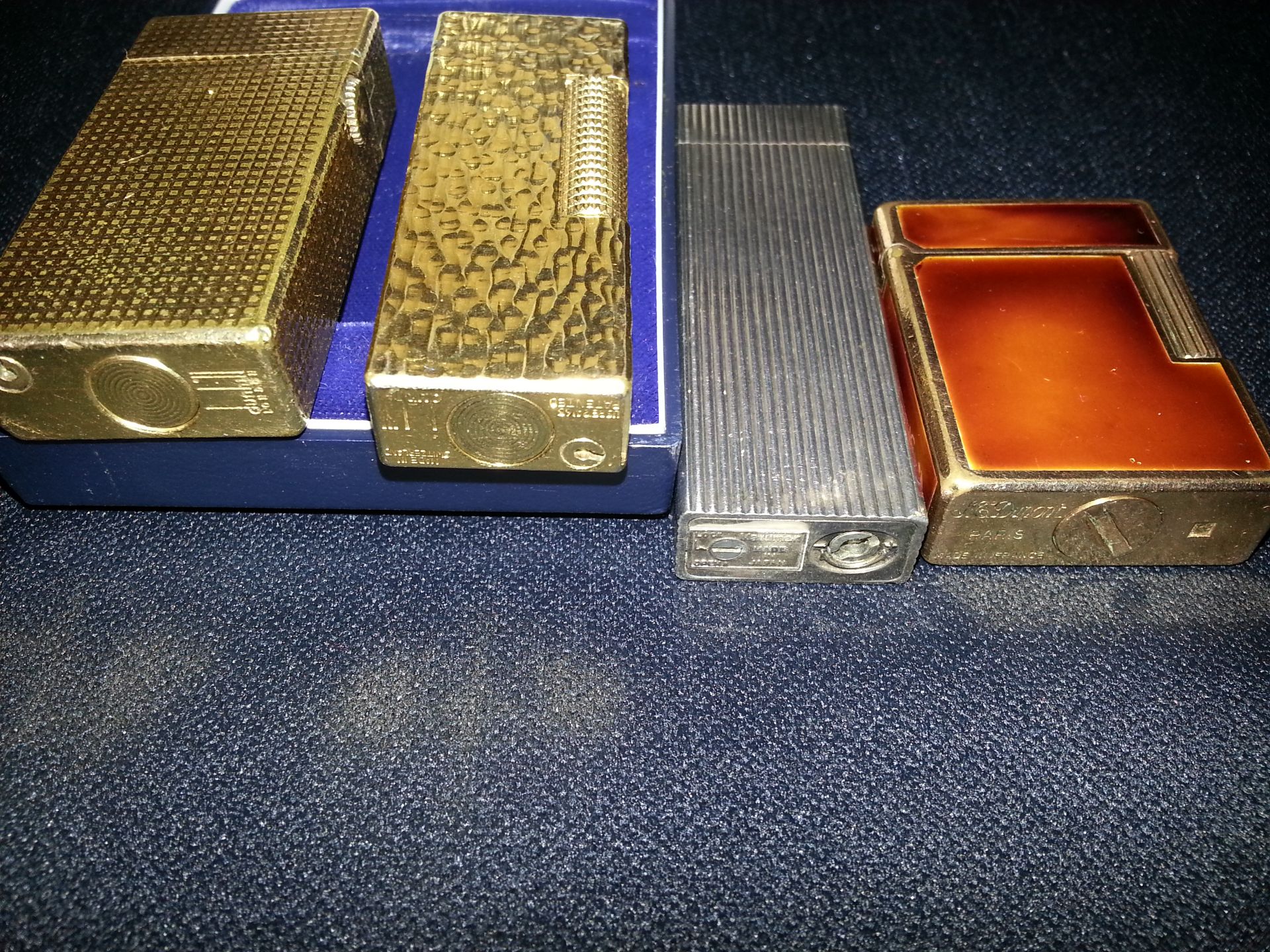 Collection of lighters to include two 18ct GP Dunhill, S.T.Dupont and a solid silver one. - Image 2 of 2