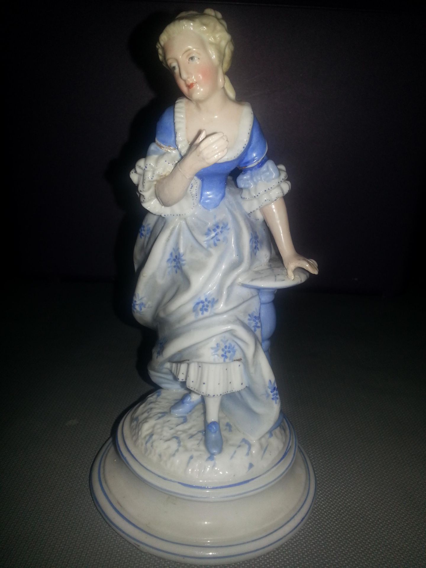 Johanson Roth German meissen porcelain figure.