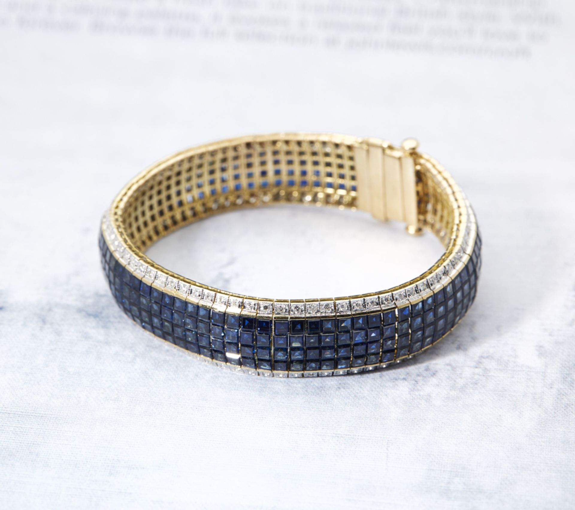 18k Yellow Gold 30.80ct Sapphire & 1.54ct Diamond Bracelet