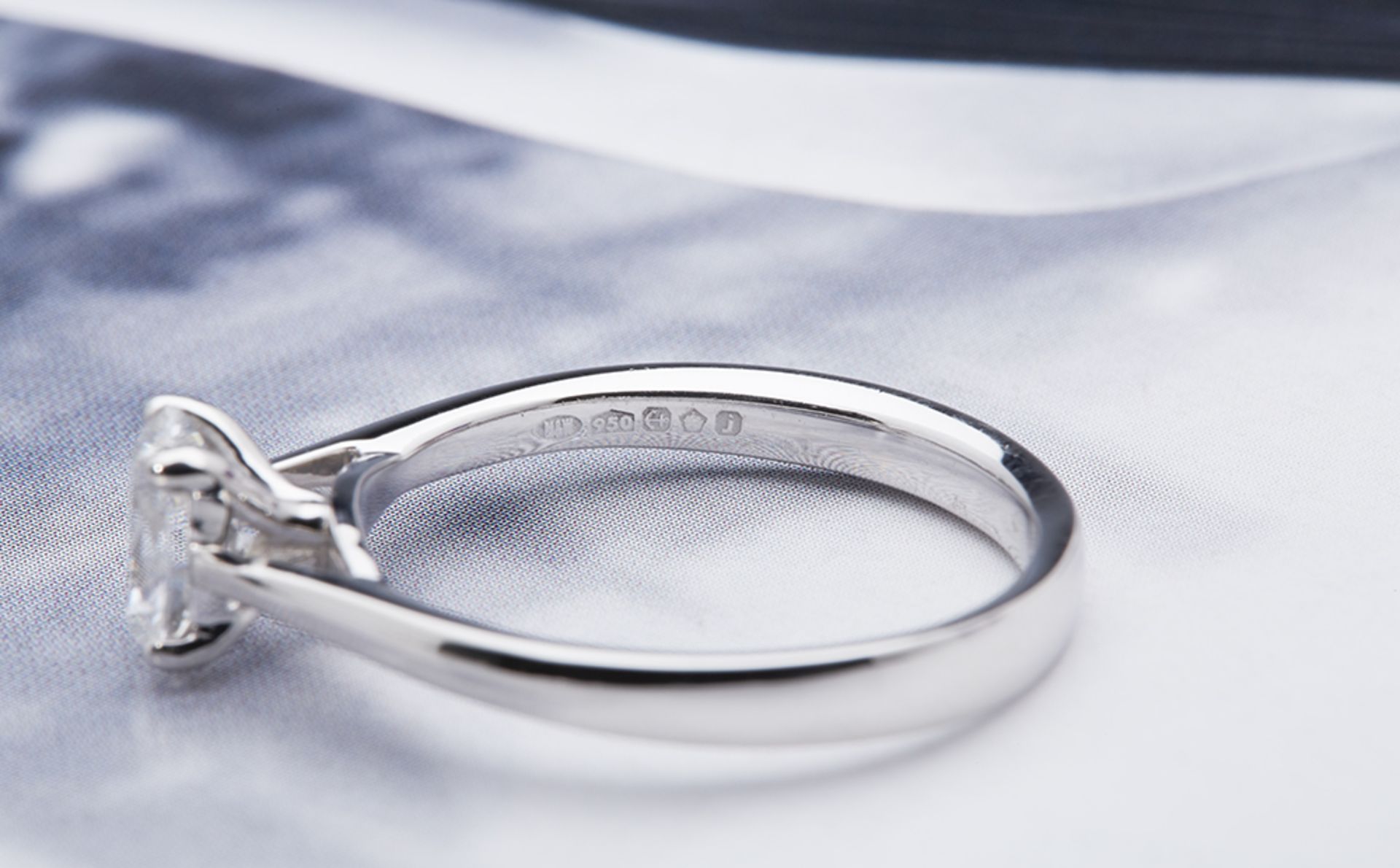 Platinum Oval Brilliant Cut 0.77ct Diamond Ring - Image 4 of 5