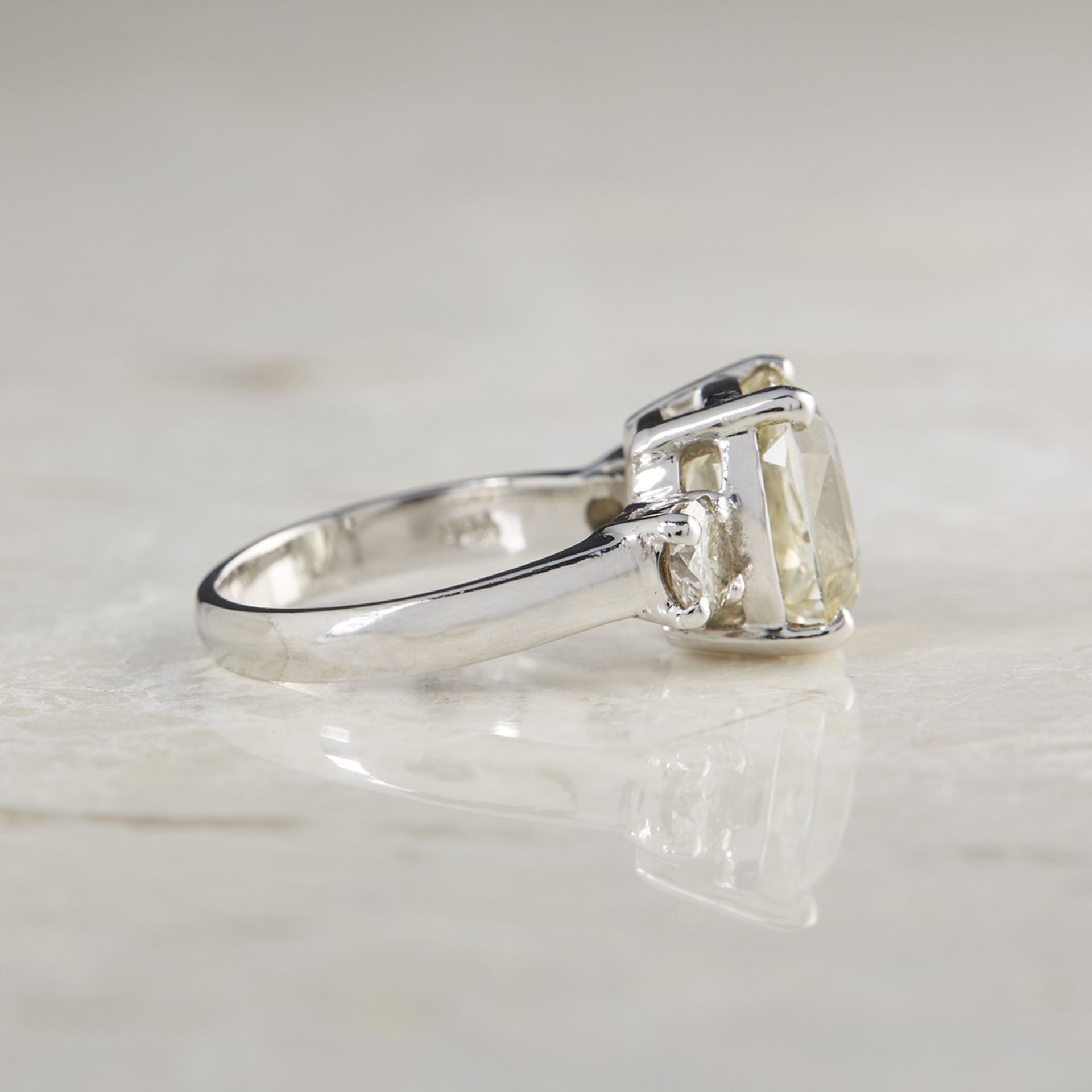 Platinum 6.07ct Yellow Sapphire & 0.68ct Diamond Ring - Image 4 of 8