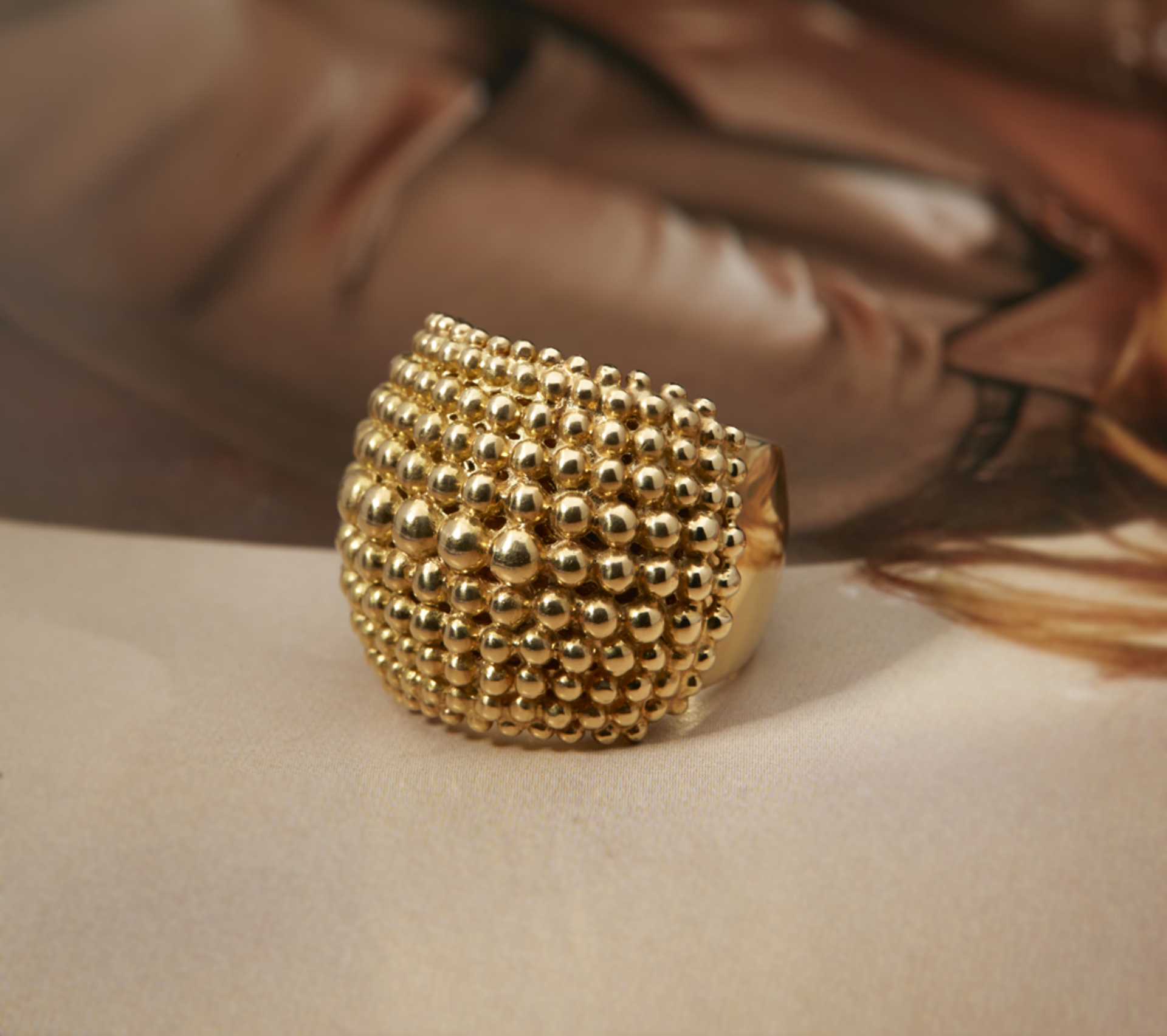 18k Yellow Gold Bombe Ring Size L