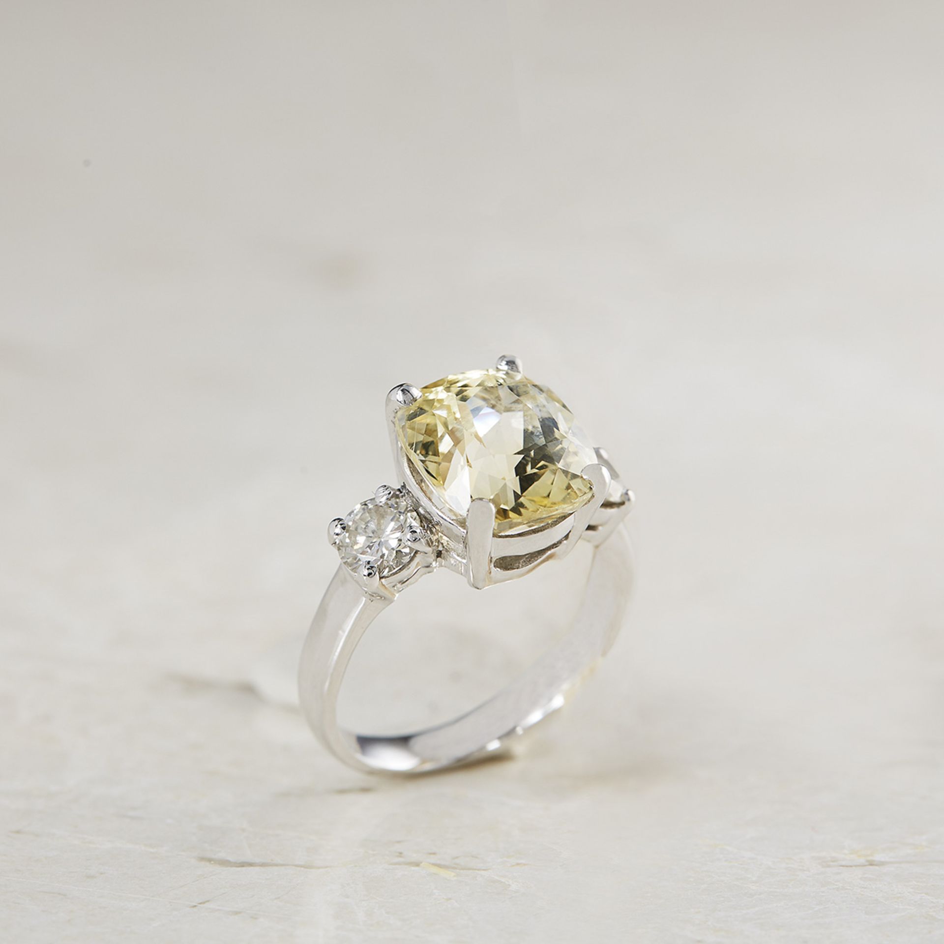 Platinum 6.07ct Yellow Sapphire & 0.68ct Diamond Ring - Image 2 of 8