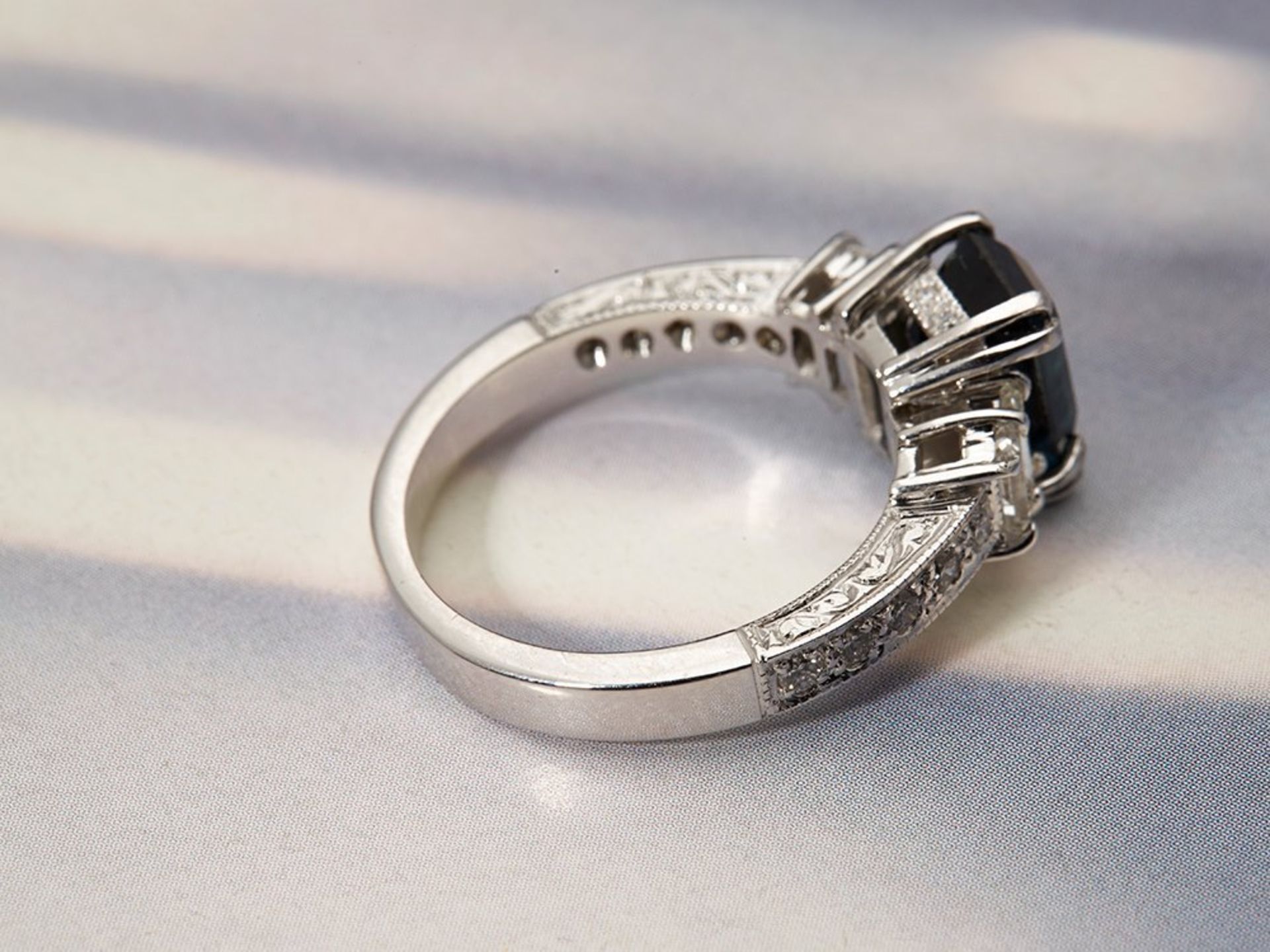 Platinum 3.03ct Emerald Cut Sapphire & 0.88ct Diamond Ring - Image 3 of 6