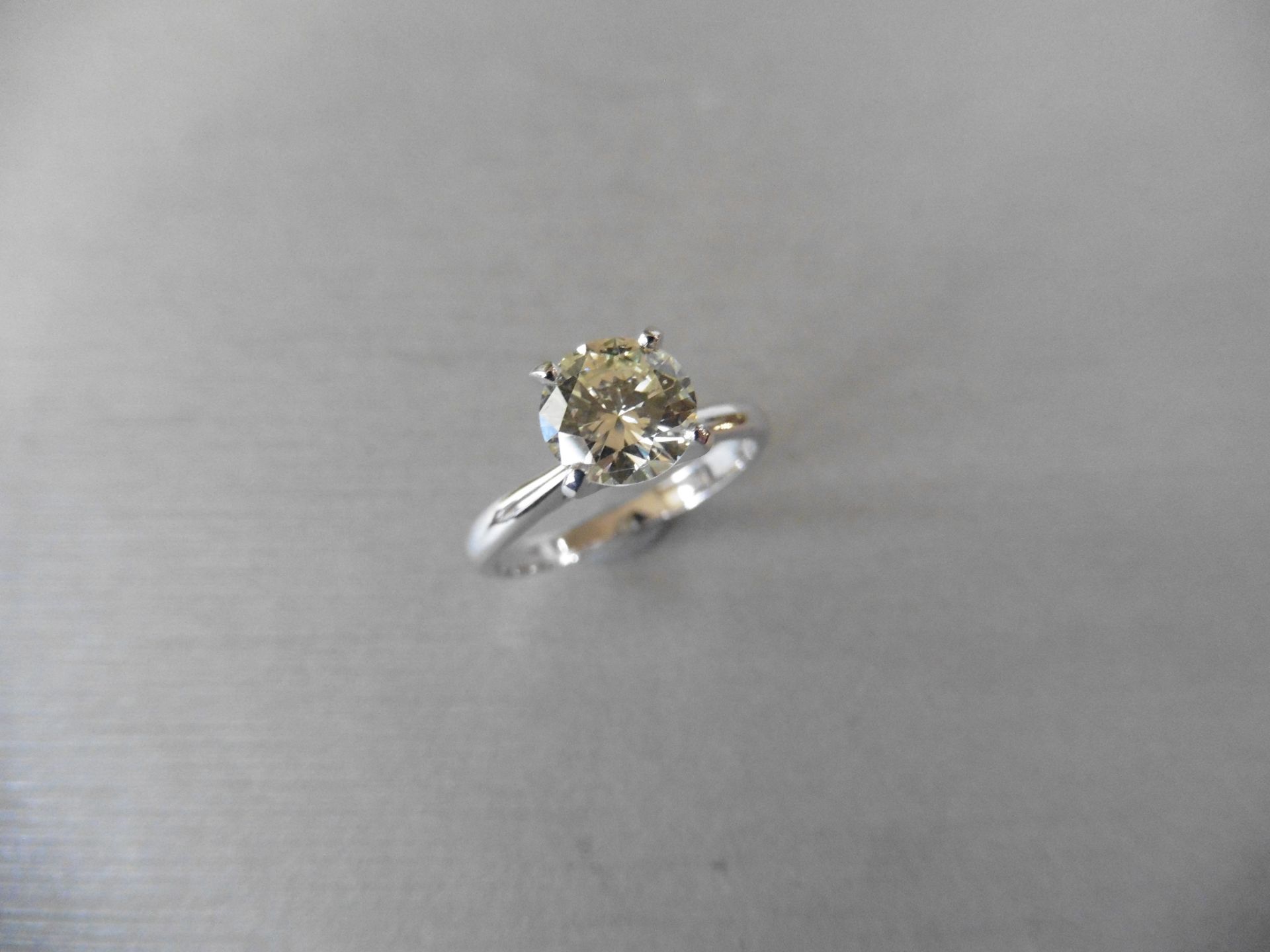 1.08ct diamond solitaire ring set with a brilliant cut diamond, K colour and VS2 clarity. Set in