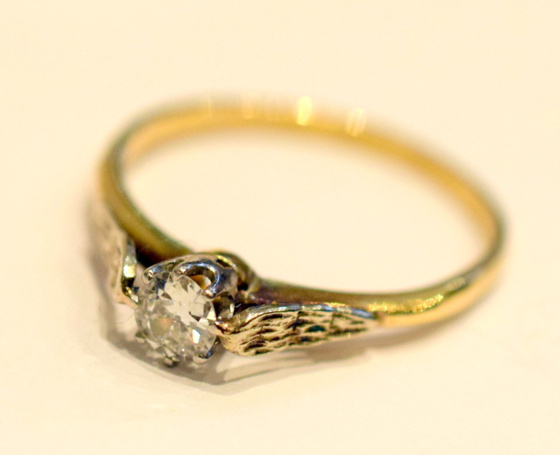 Lady's 18ct Solitaire Diamond Ring - Image 4 of 7